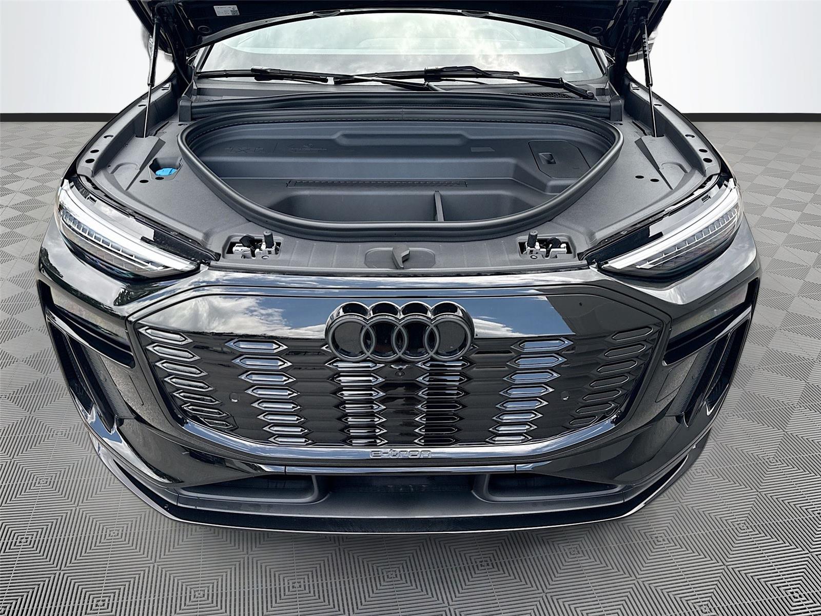 2027 Audi Q6 e-tron Sportback Premium Plus