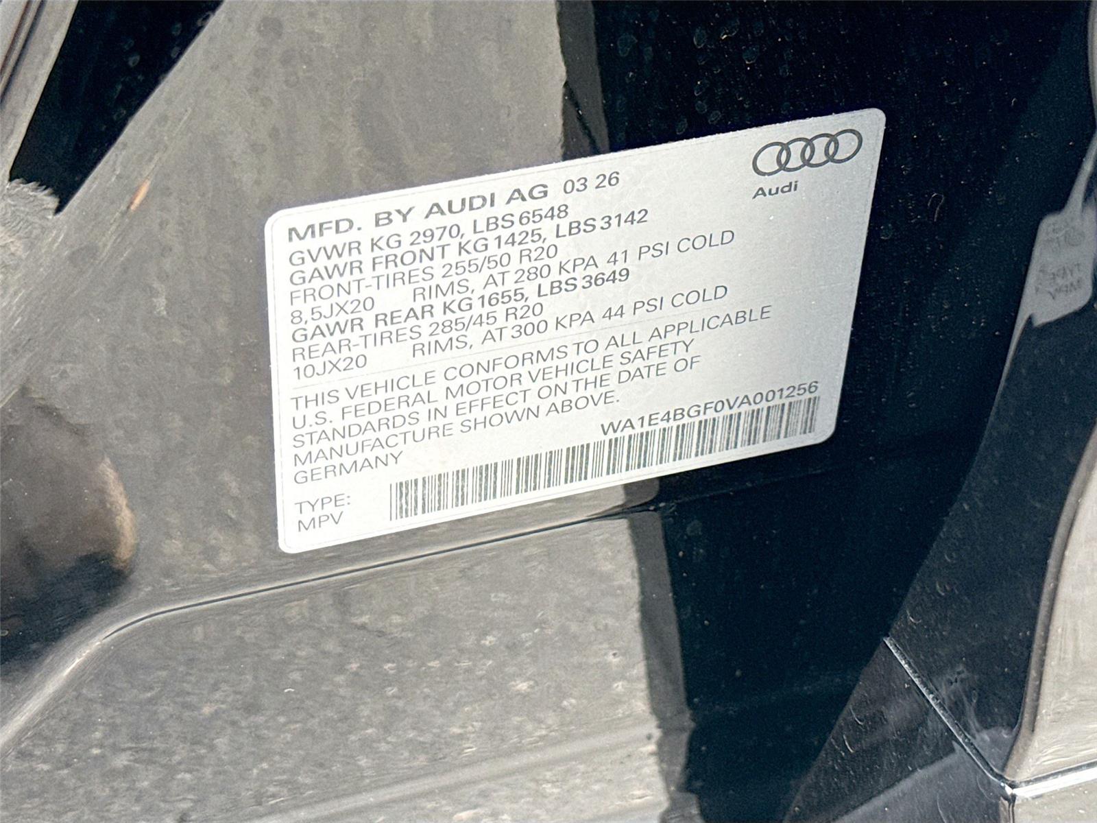 2027 Audi Q6 e-tron Sportback Premium Plus