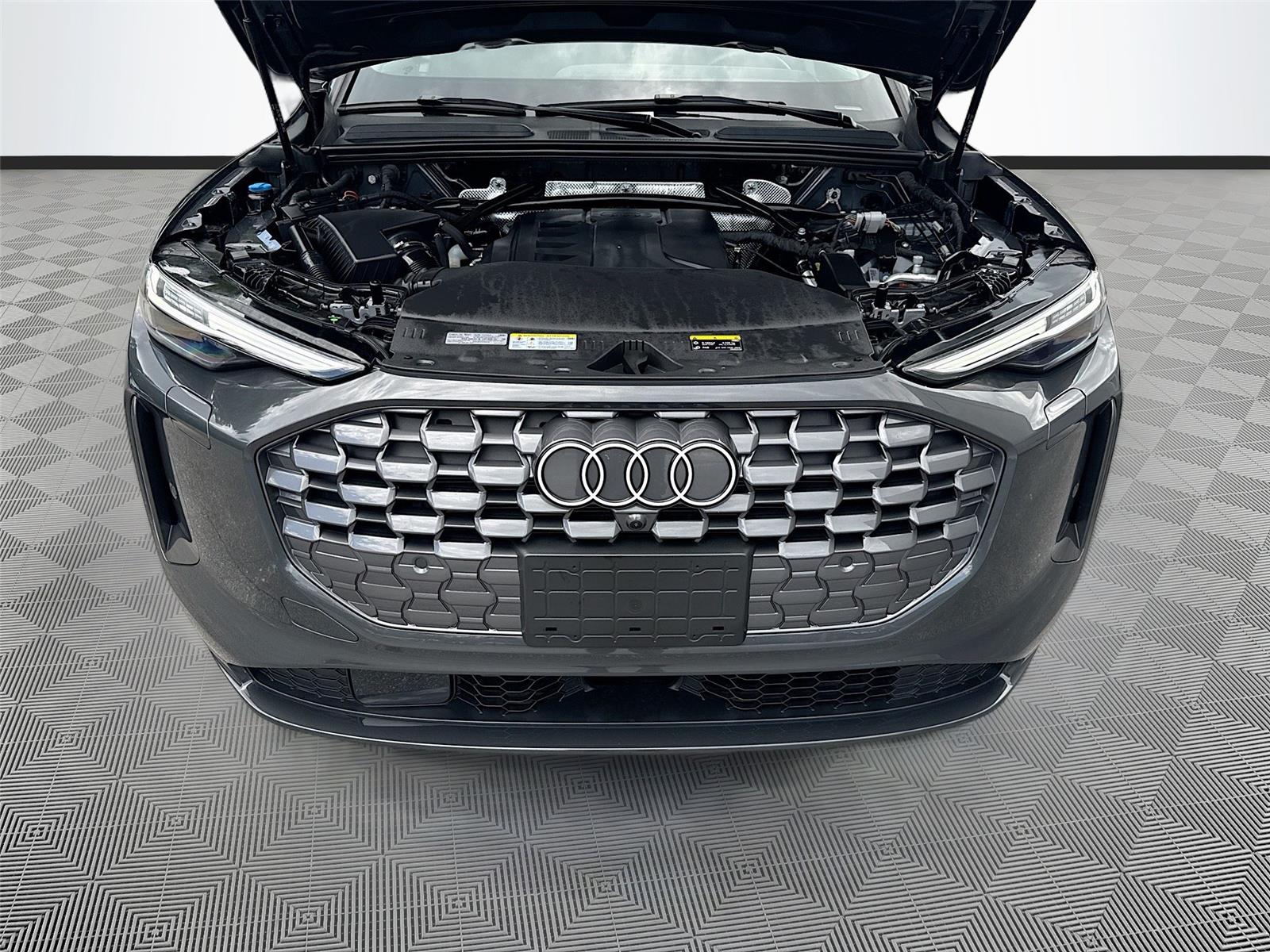 2025 Audi Q5 Premium Plus
