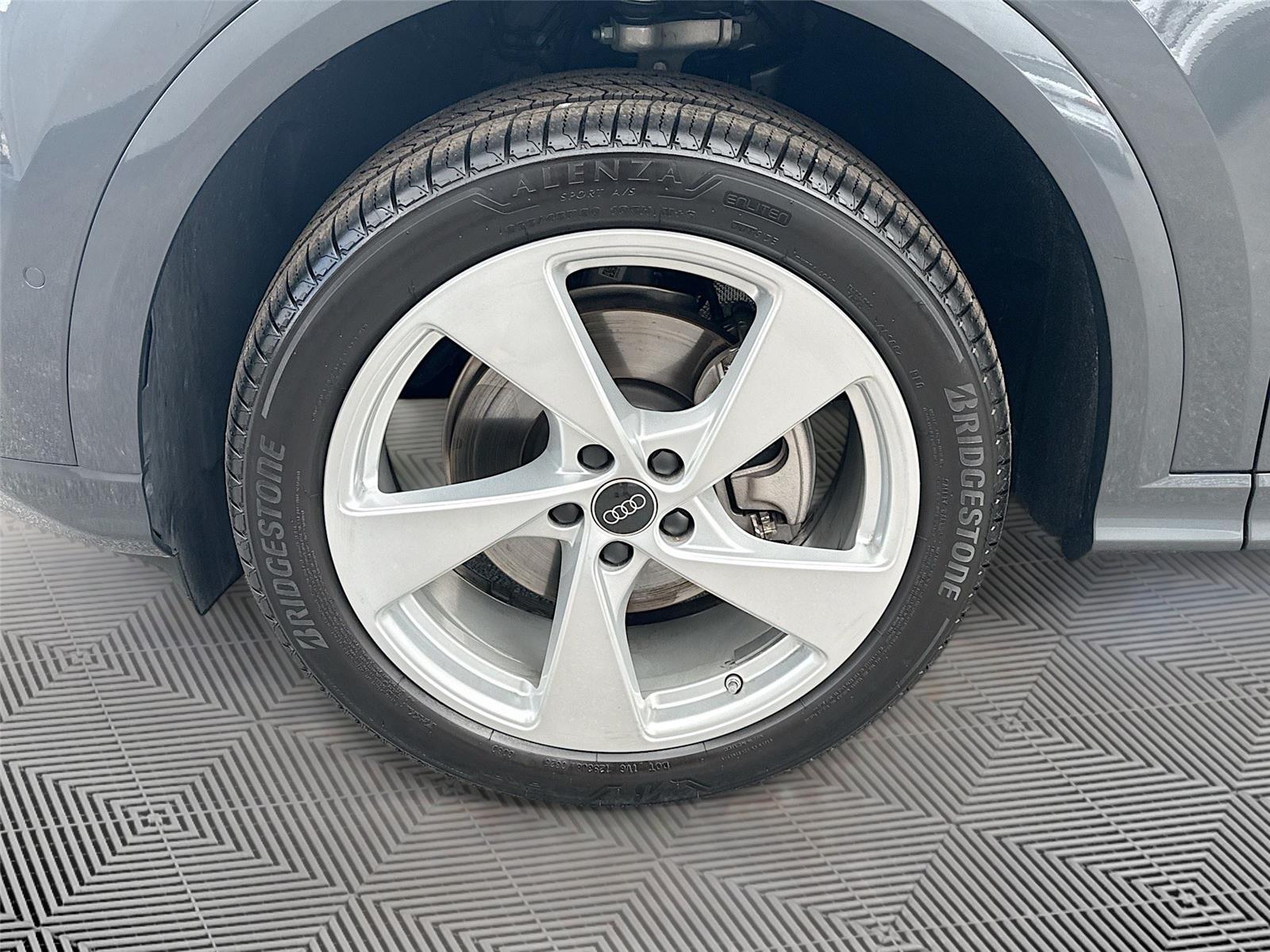 2025 Audi Q5 Premium Plus