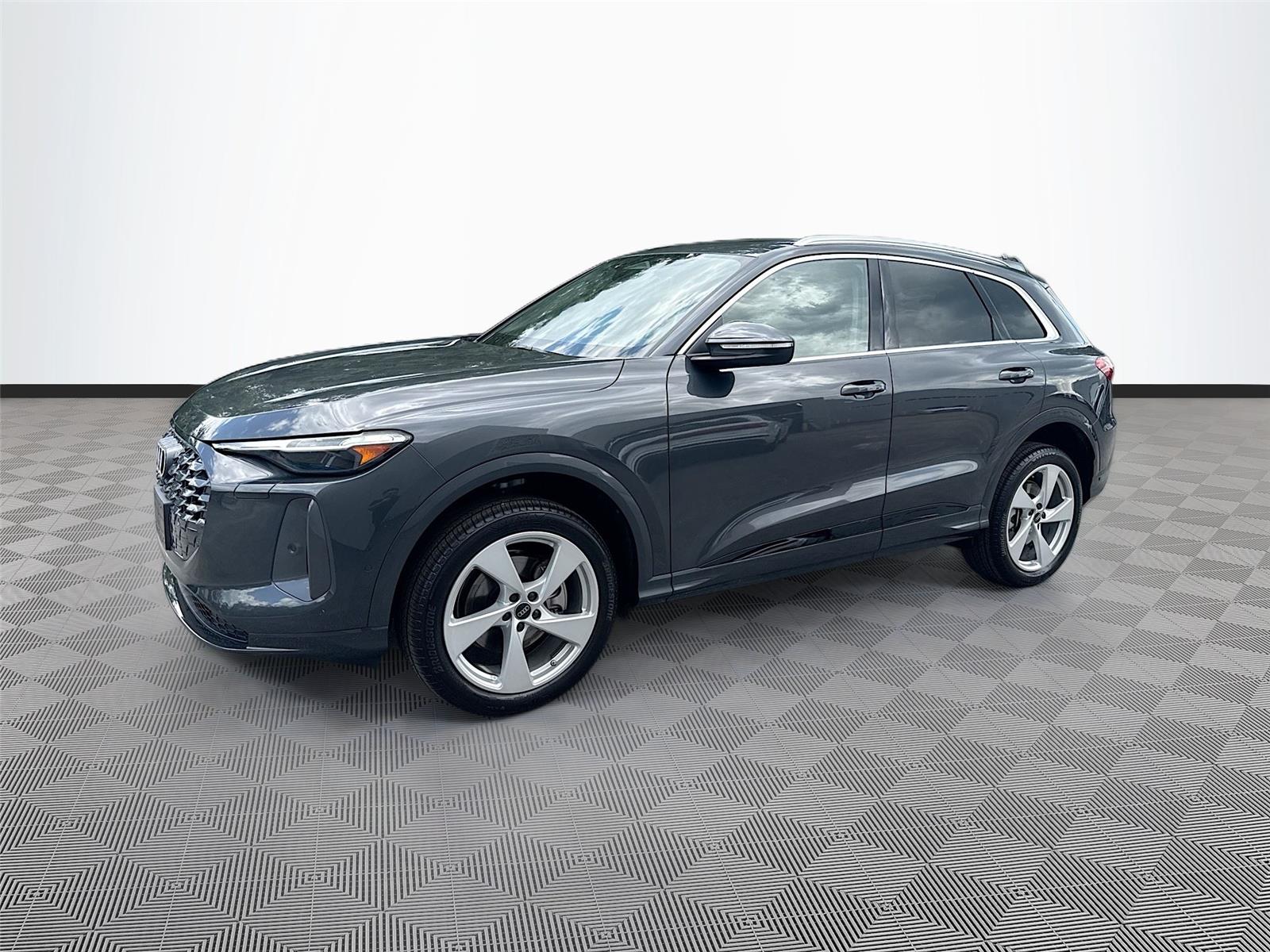 2025 Audi Q5 Premium Plus