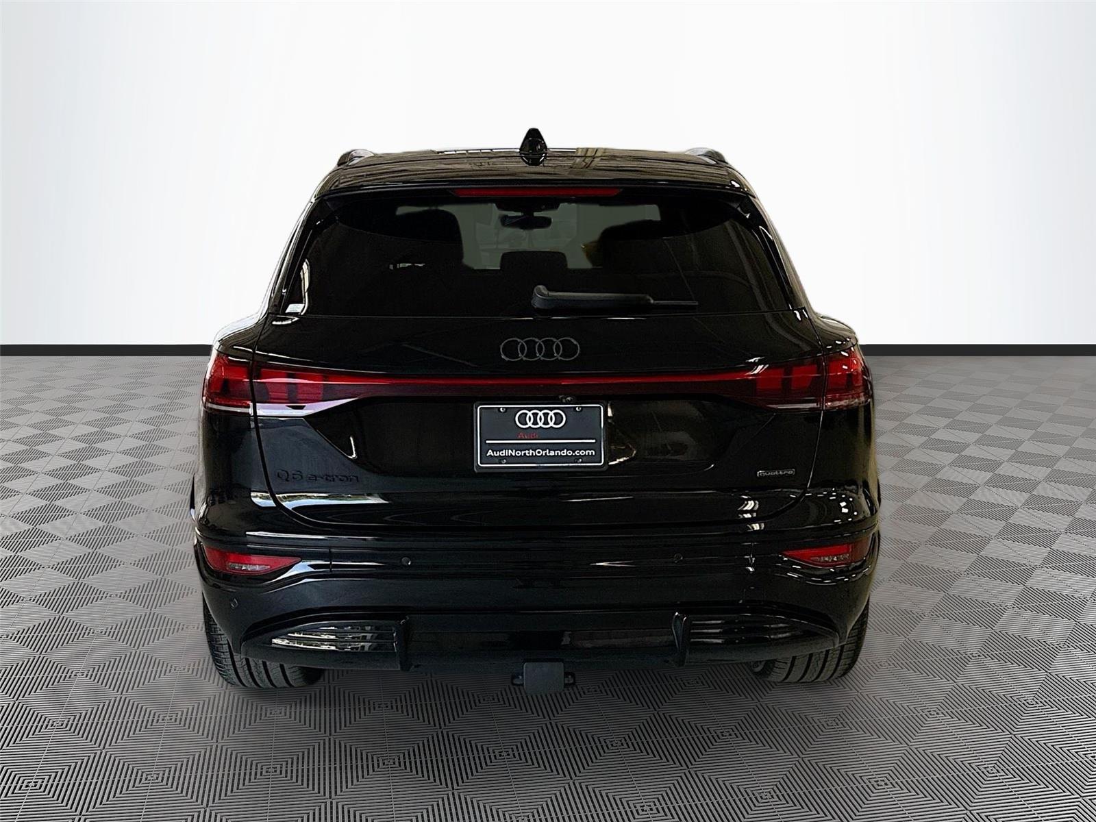 2027 Audi Q6 e-tron Prestige
