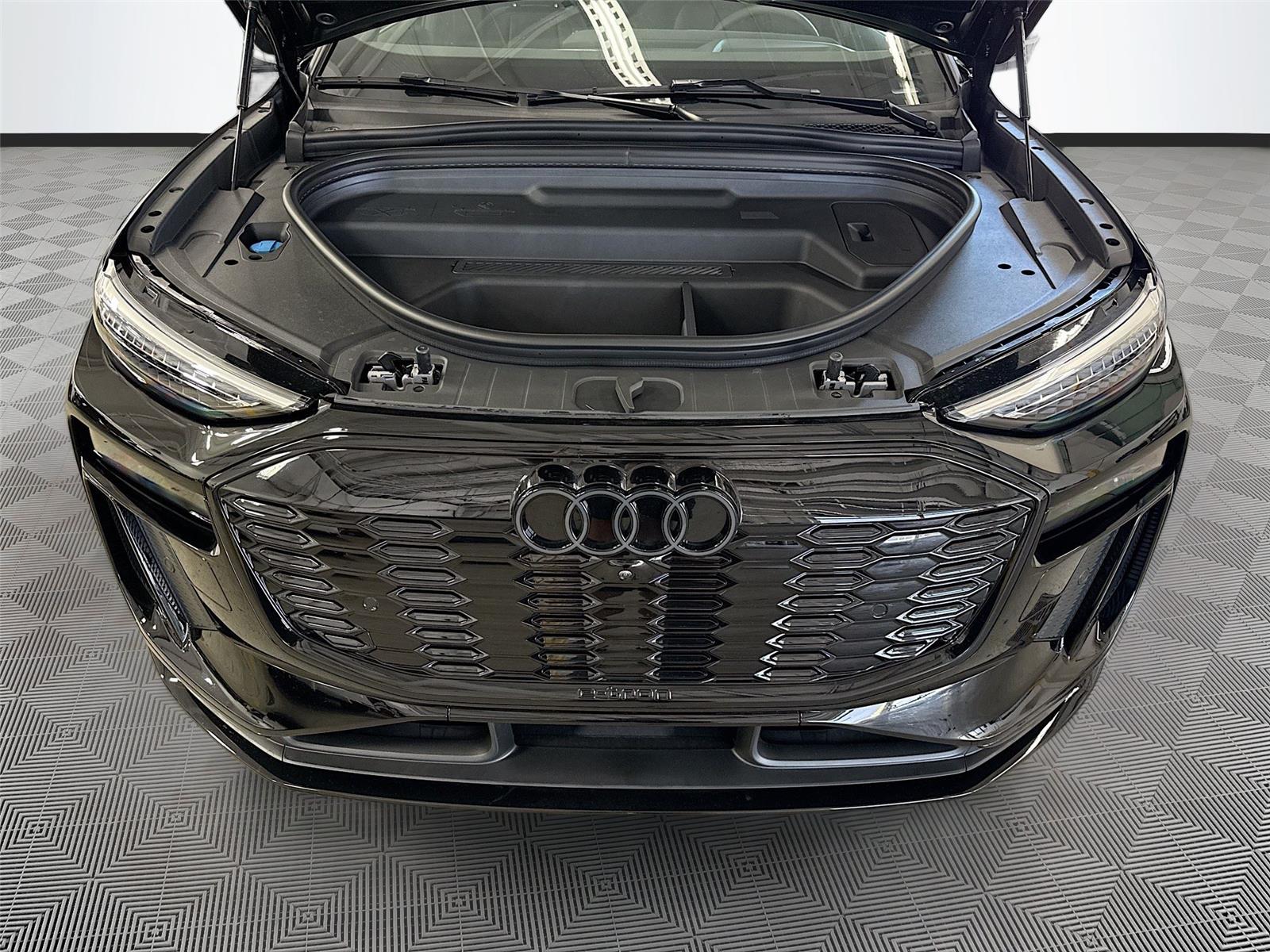2027 Audi Q6 e-tron Prestige