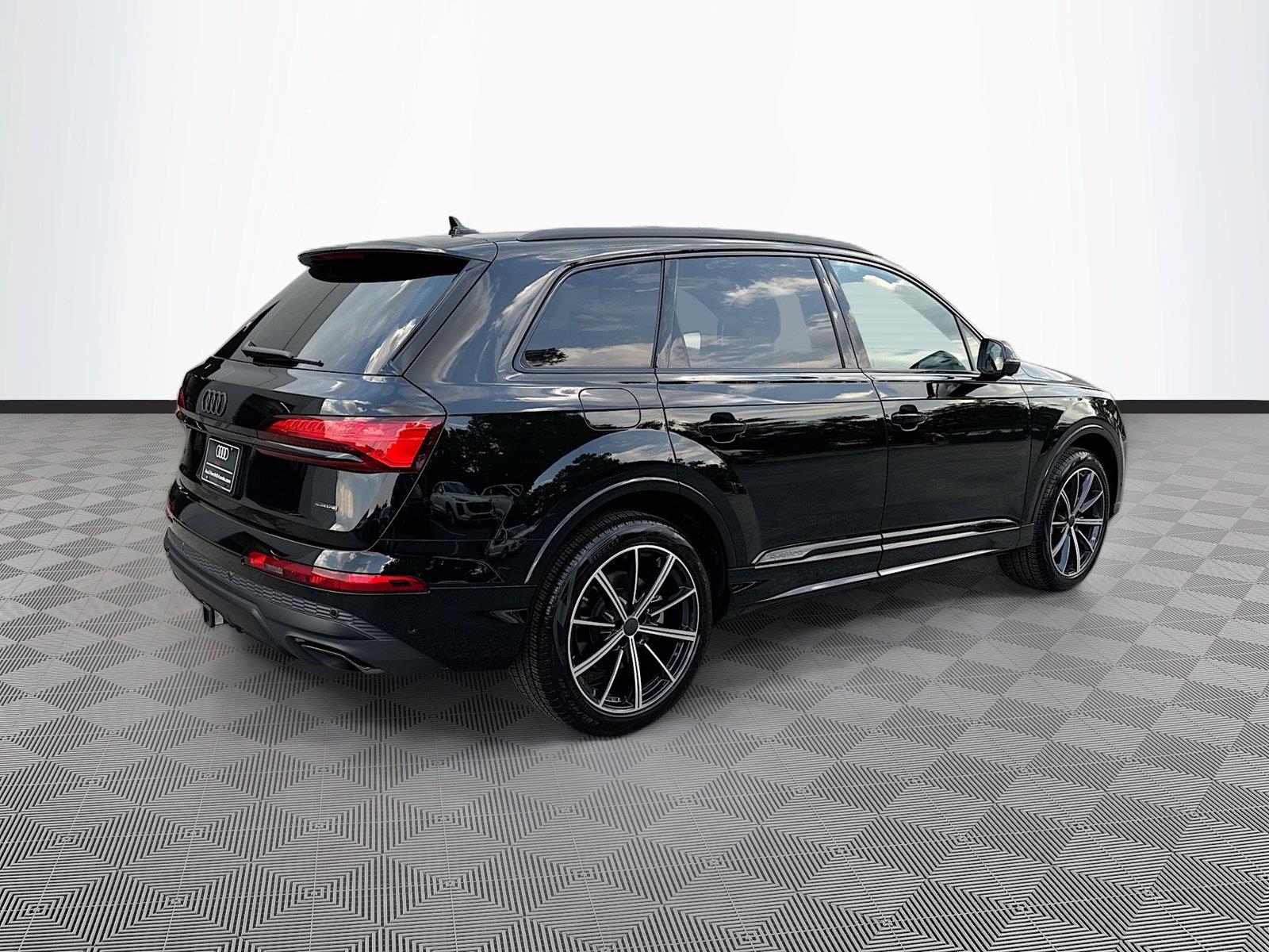2026 Audi Q7 Premium Plus