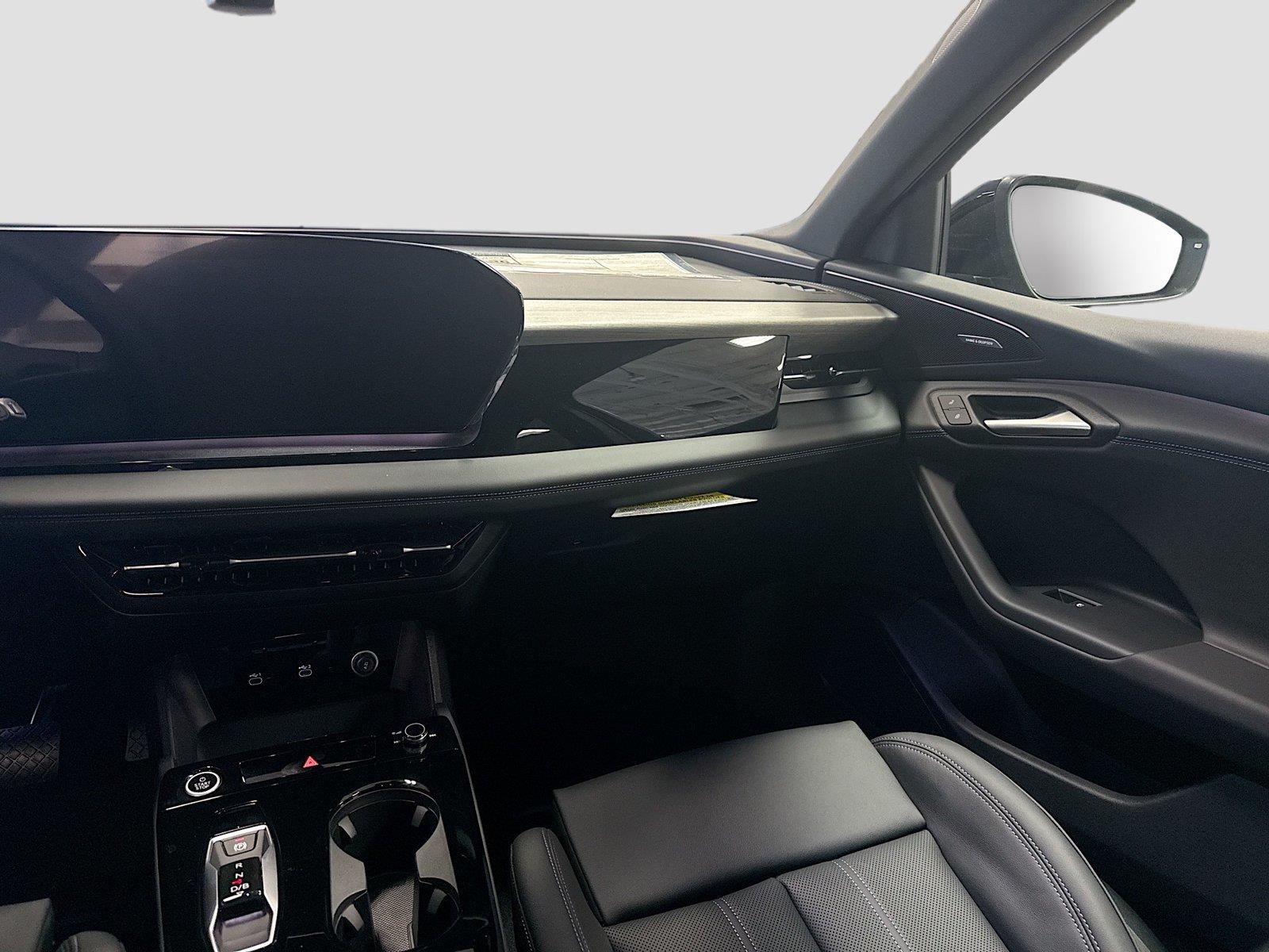 2027 Audi Q6 e-tron Premium Plus