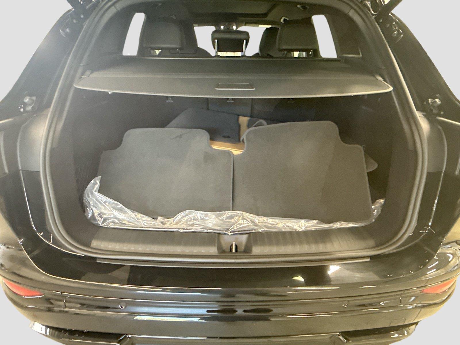 2027 Audi Q6 e-tron Premium Plus