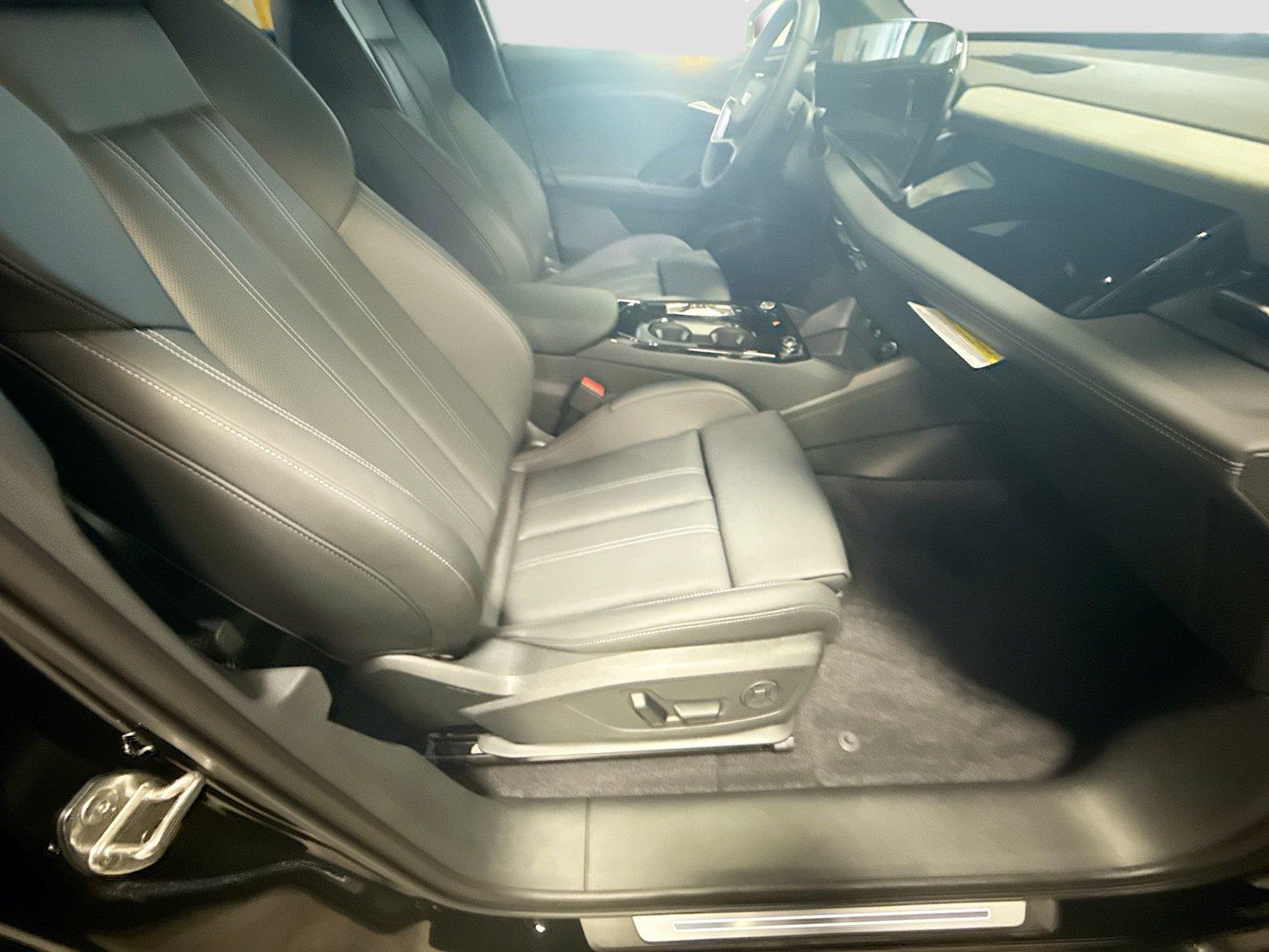 2027 Audi Q6 e-tron Premium Plus