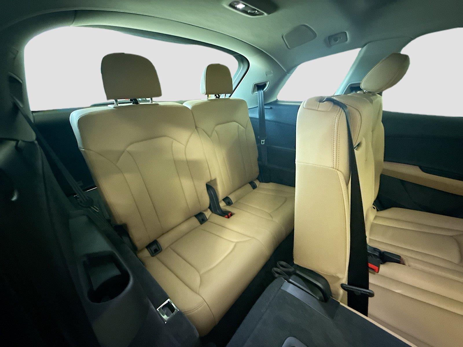 2026 Audi Q7 Premium