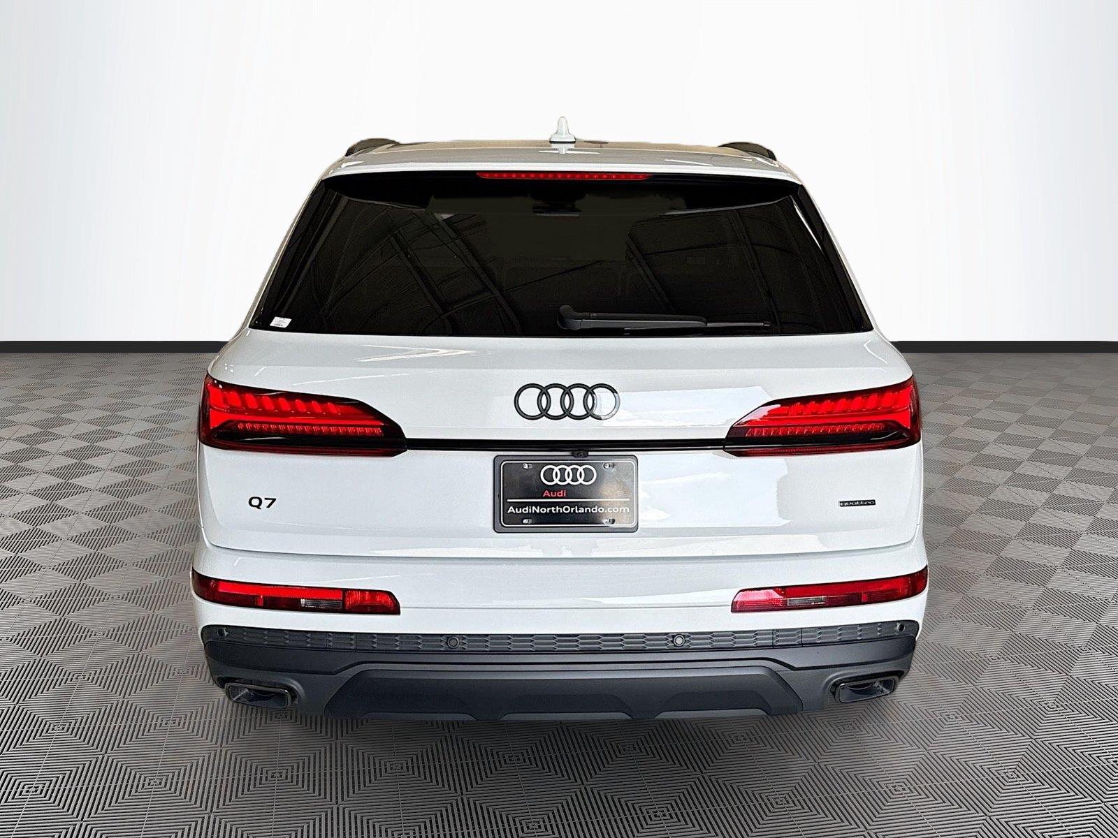 2026 Audi Q7 Premium