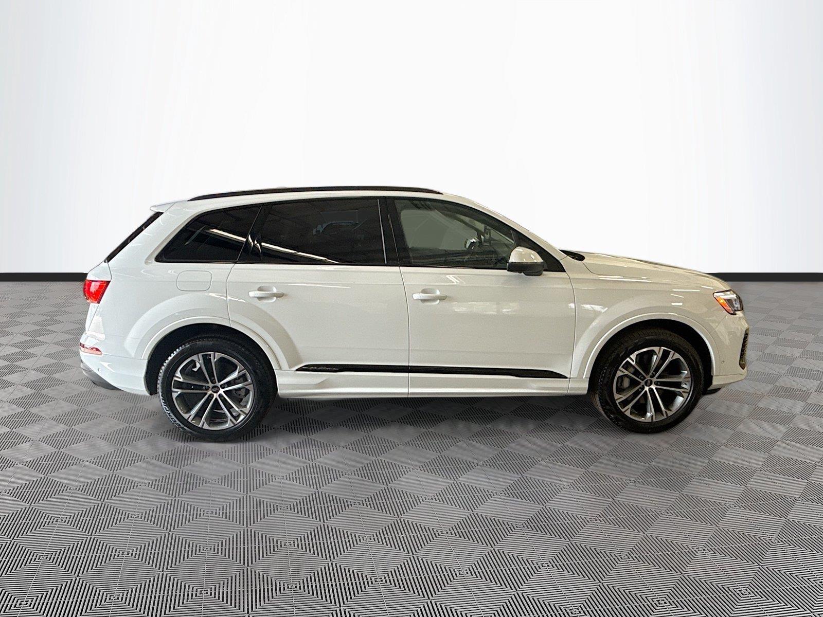 2026 Audi Q7 Premium