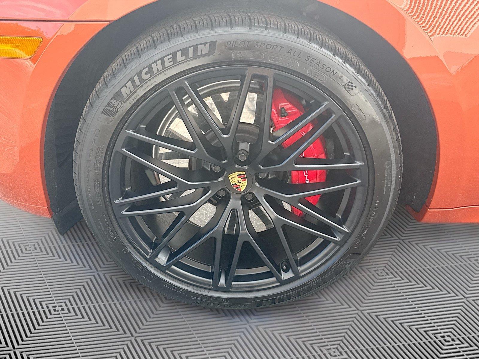 2024 Porsche Macan GTS