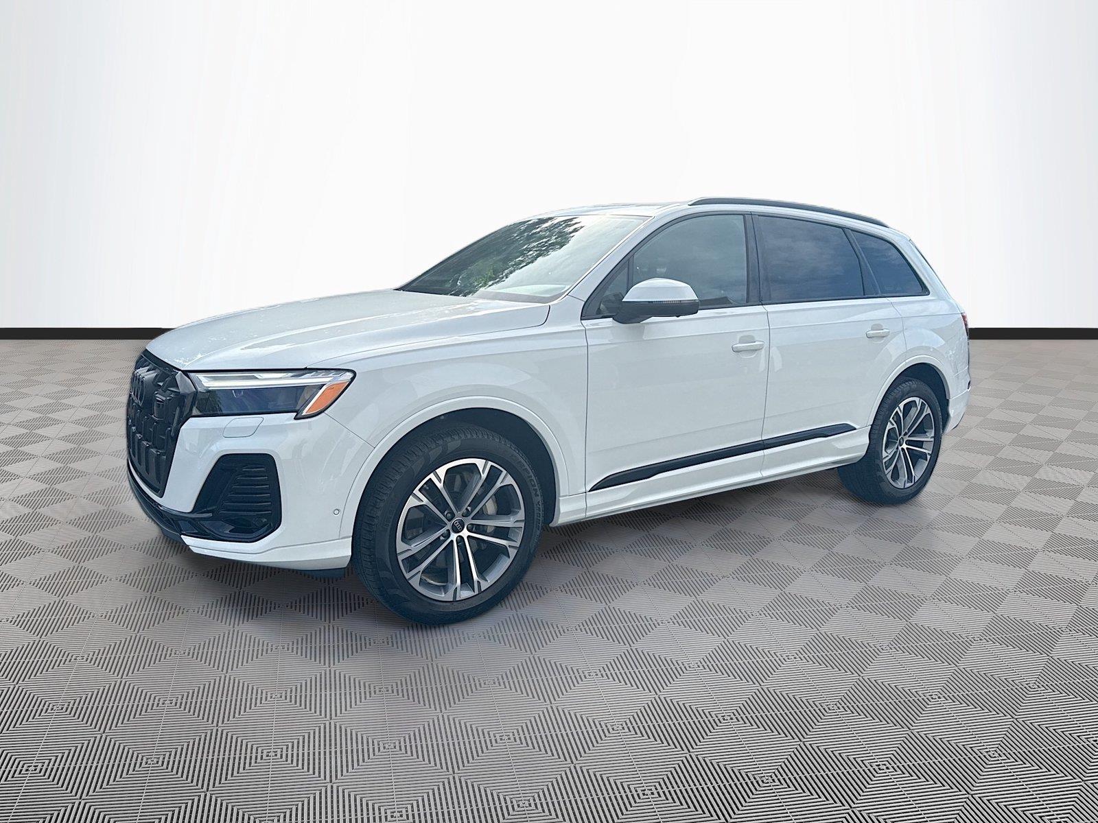 2026 Audi Q7 Premium