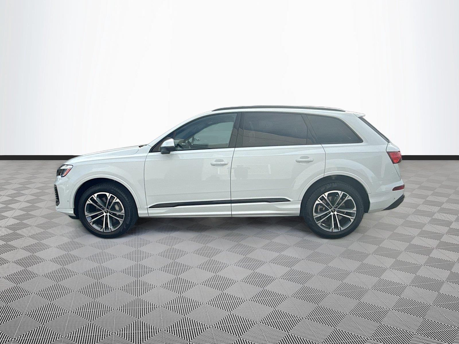 2026 Audi Q7 Premium
