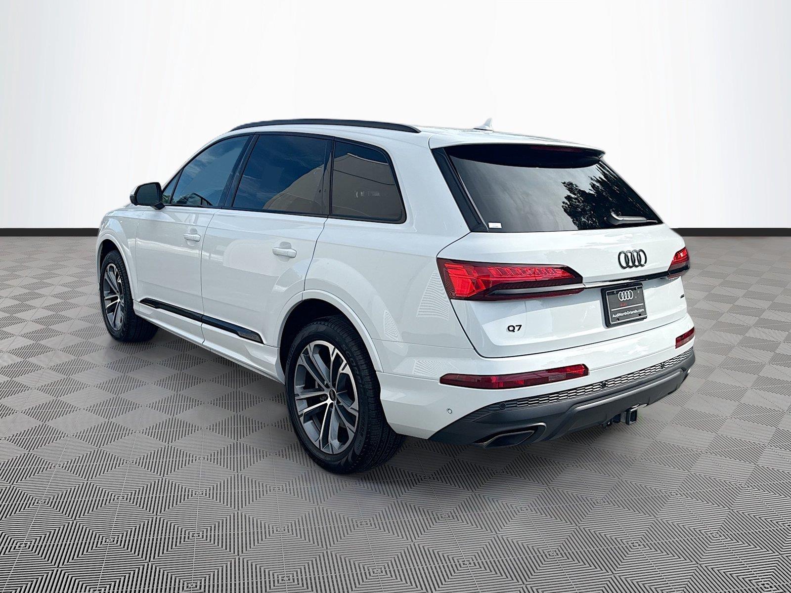 2026 Audi Q7 Premium
