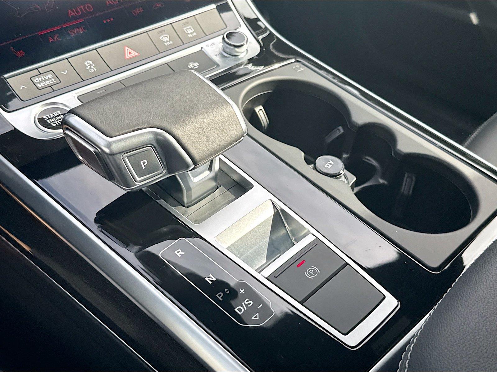 2026 Audi Q7 Premium