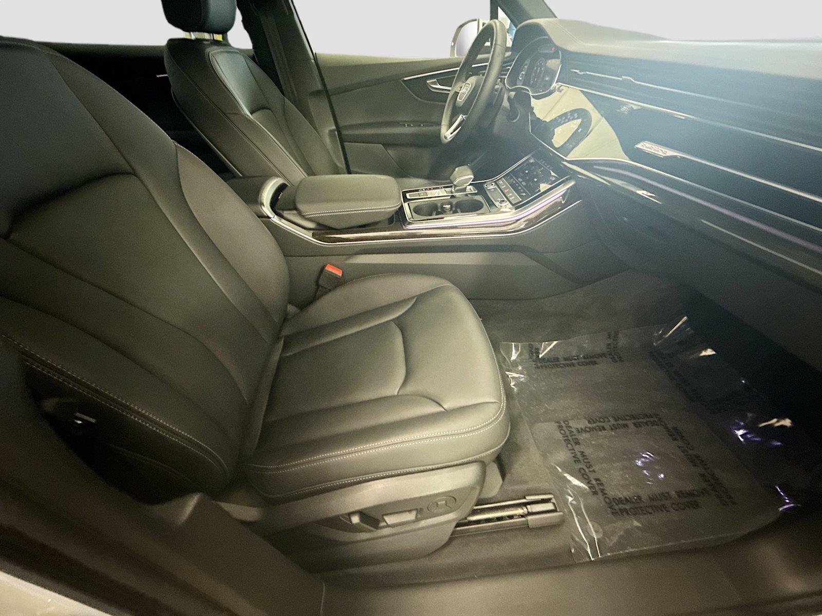 2026 Audi Q7 Premium