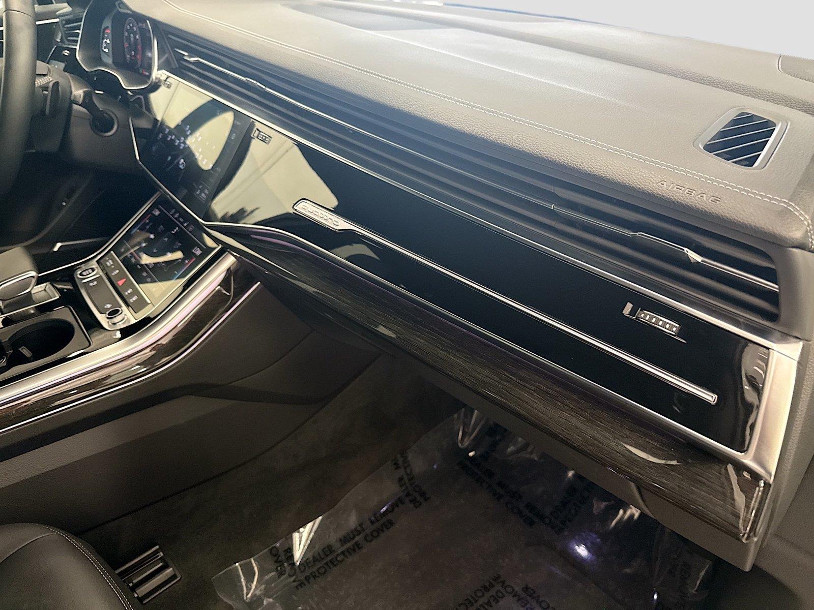 2026 Audi Q7 Premium