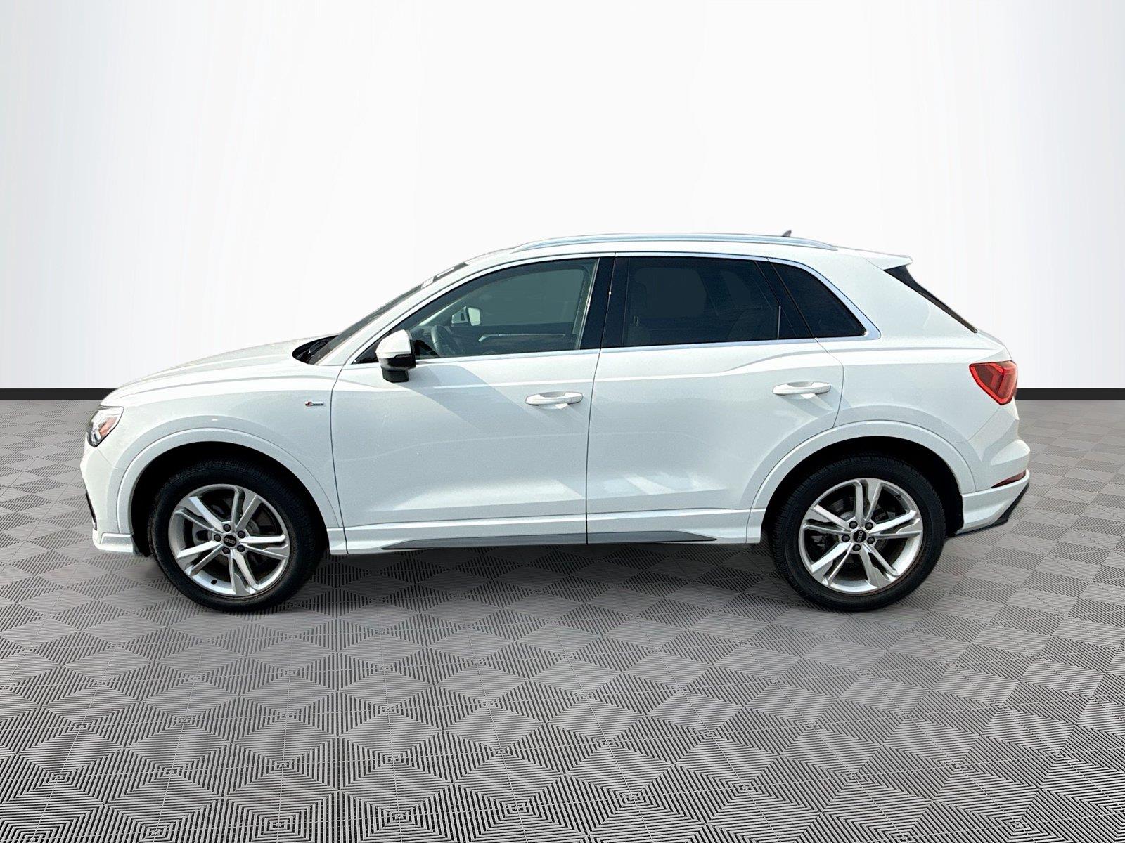 2024 Audi Q3 S line Premium Plus