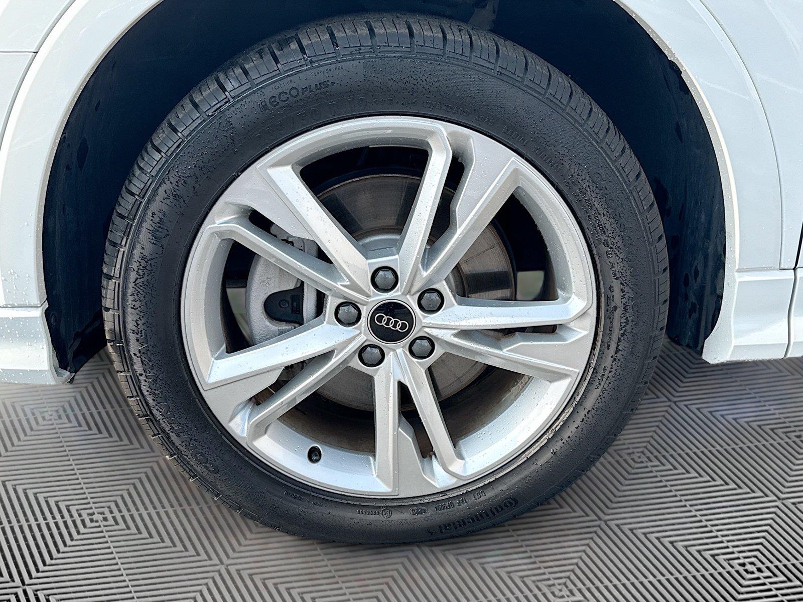2024 Audi Q3 S line Premium Plus