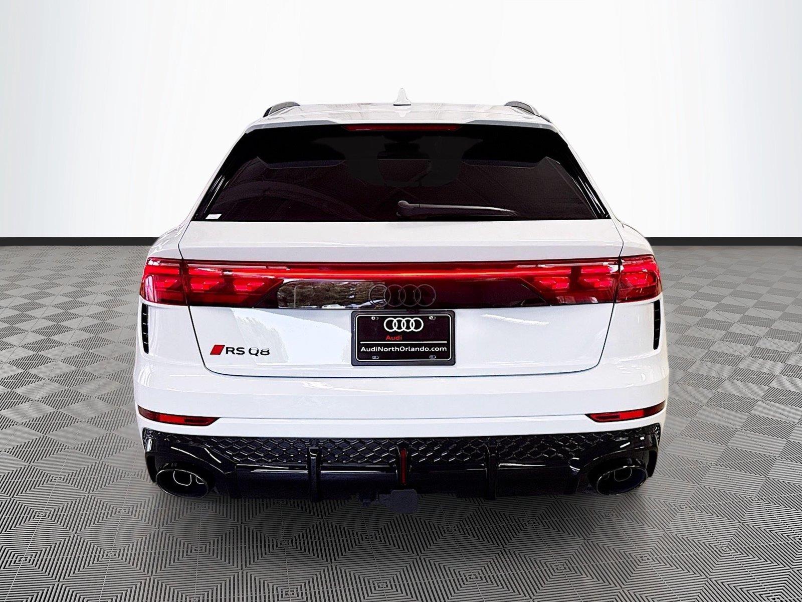 2026 Audi RS Q8 performance