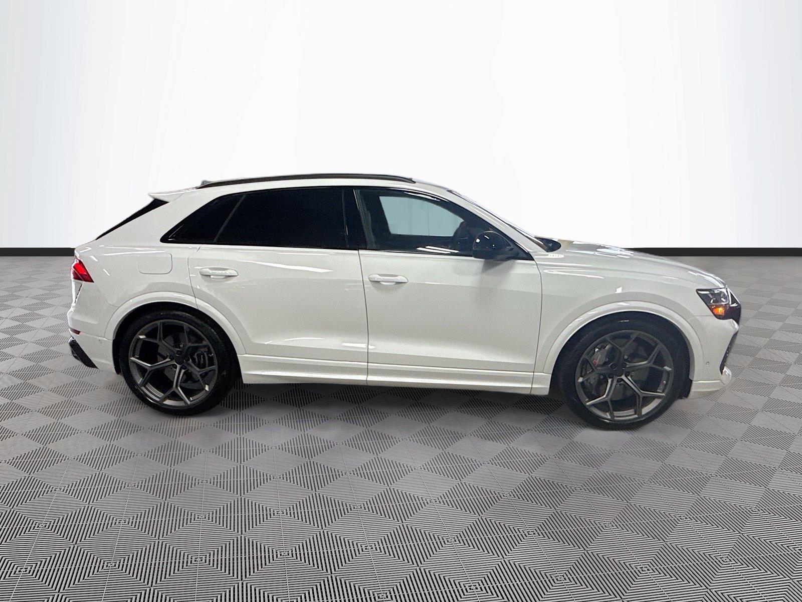 2026 Audi RS Q8 performance