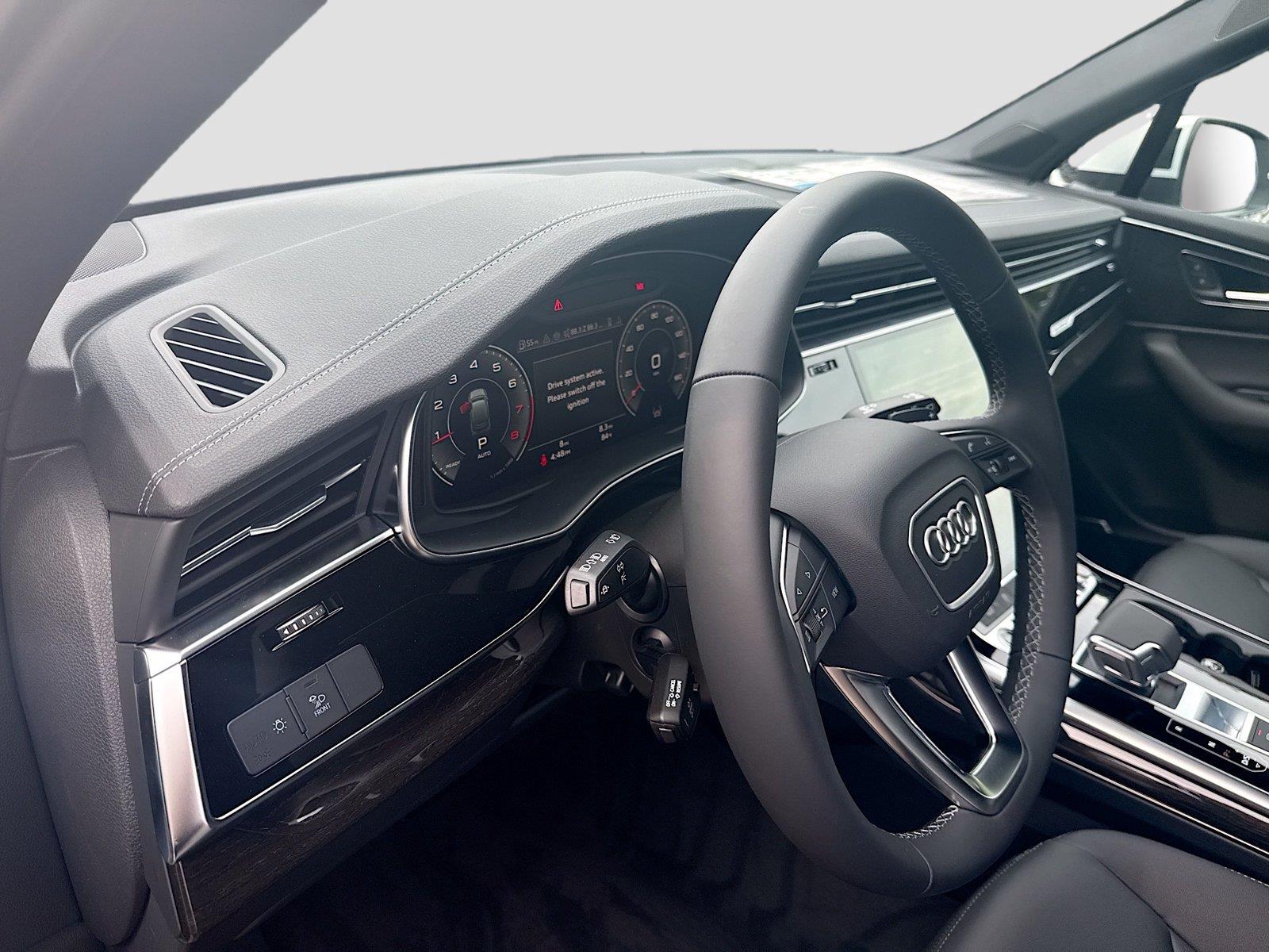 2026 Audi Q7 Premium