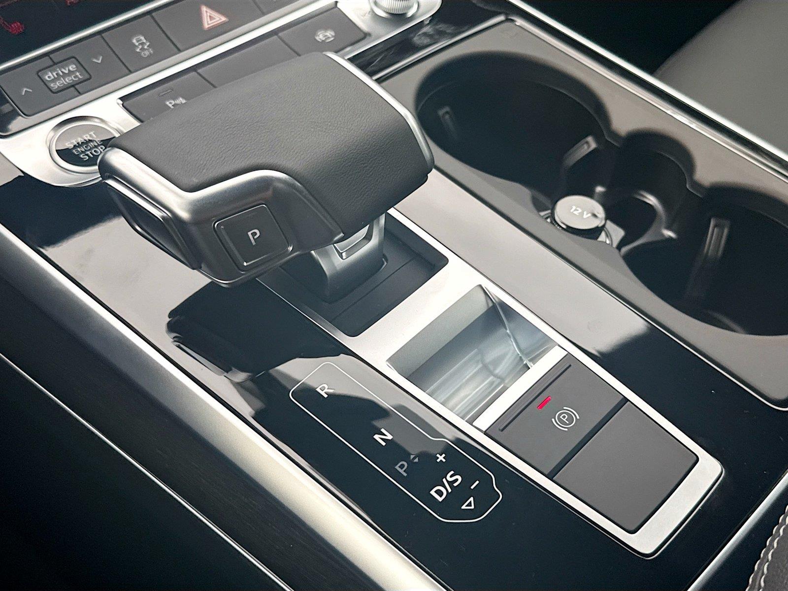 2026 Audi Q7 Premium