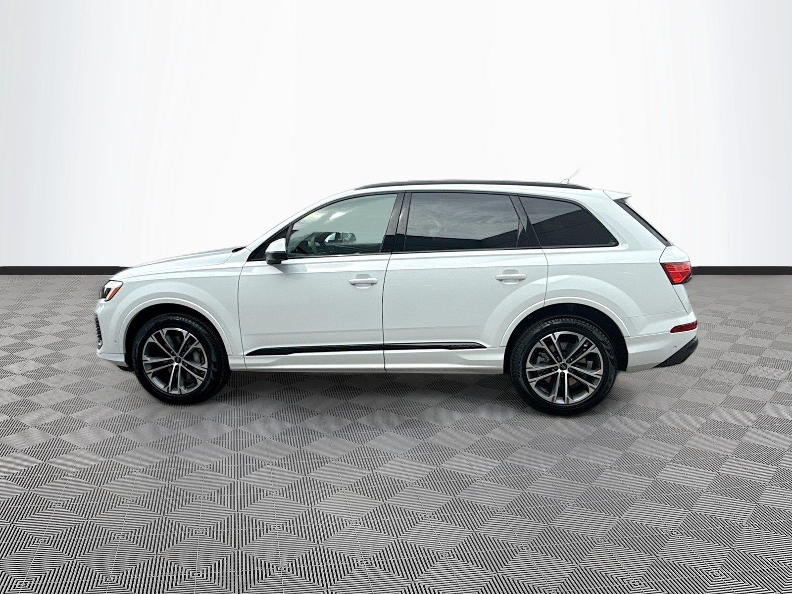 2026 Audi Q7 Premium