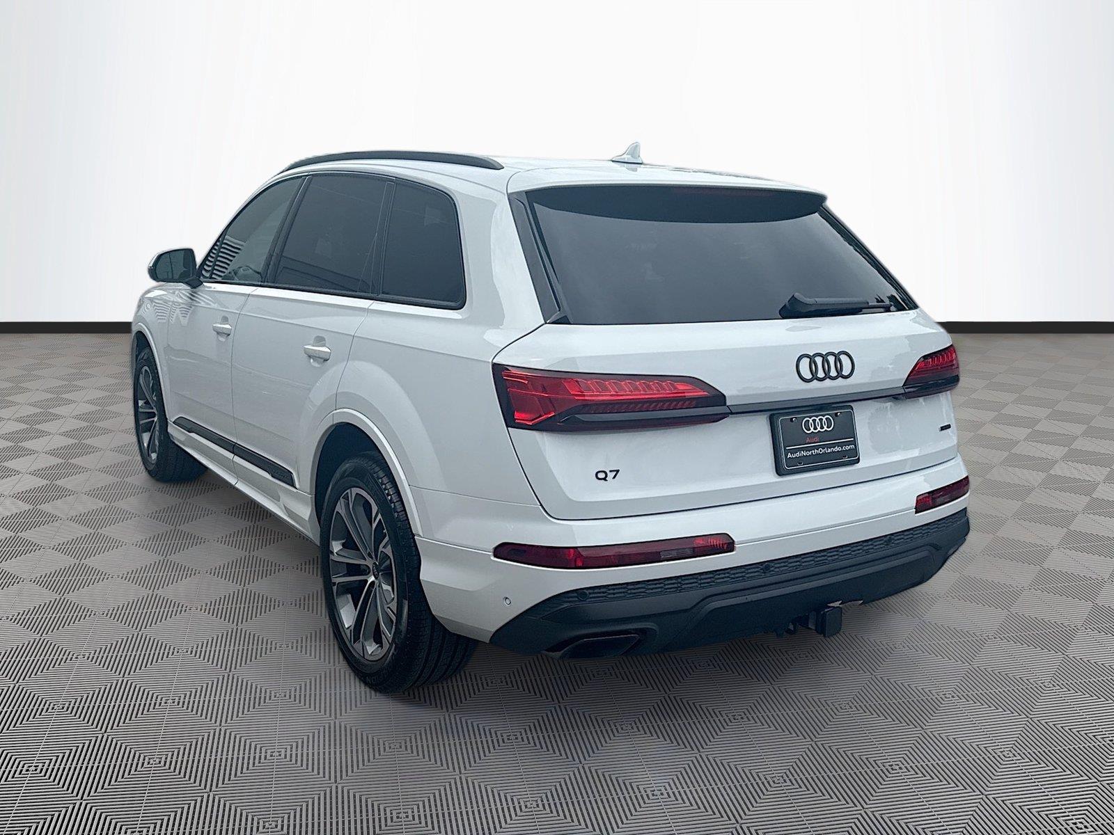 2026 Audi Q7 Premium