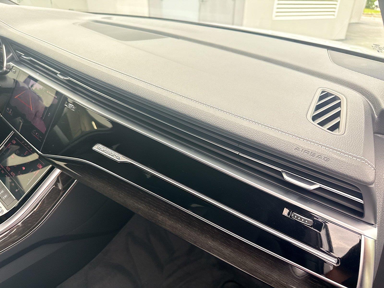 2026 Audi Q7 Premium