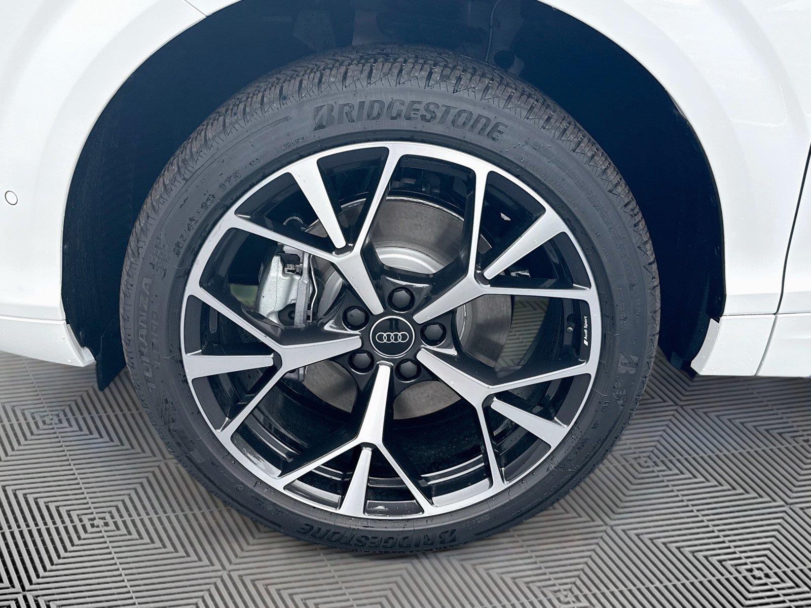 2026 Audi Q3 S line