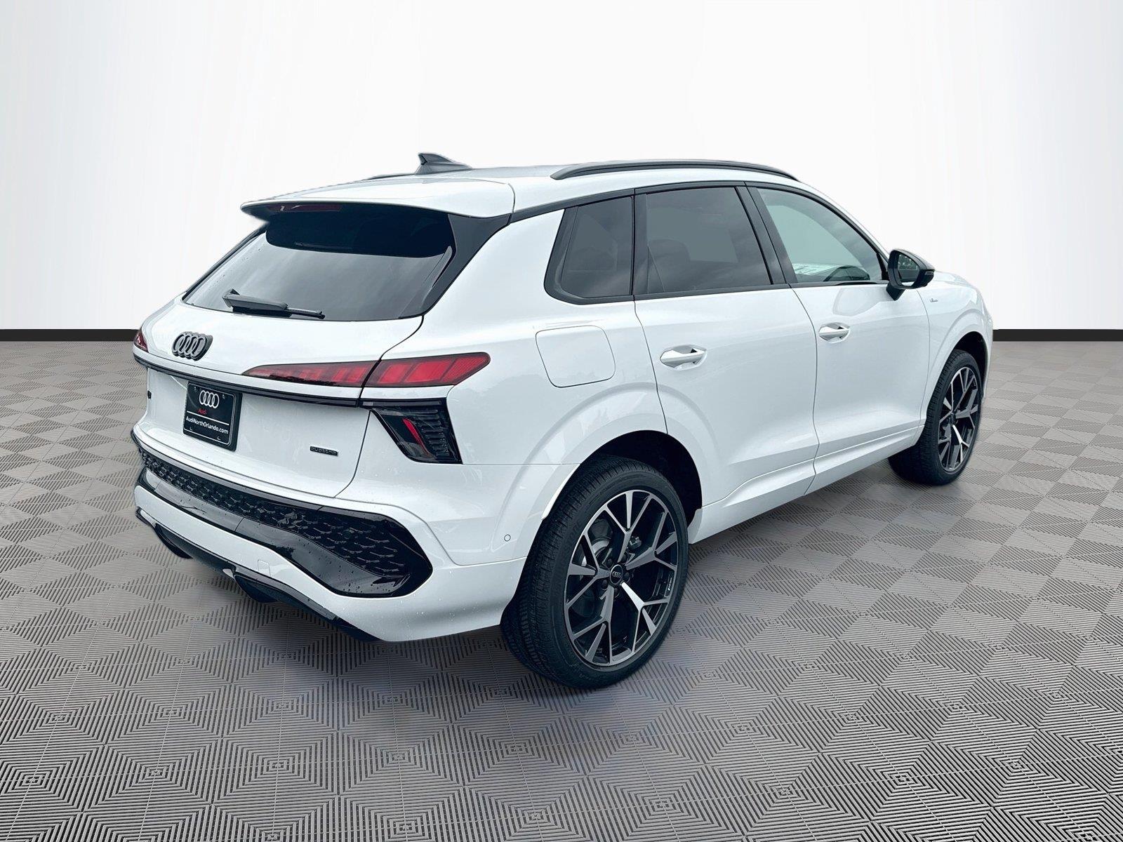 2026 Audi Q3 S line