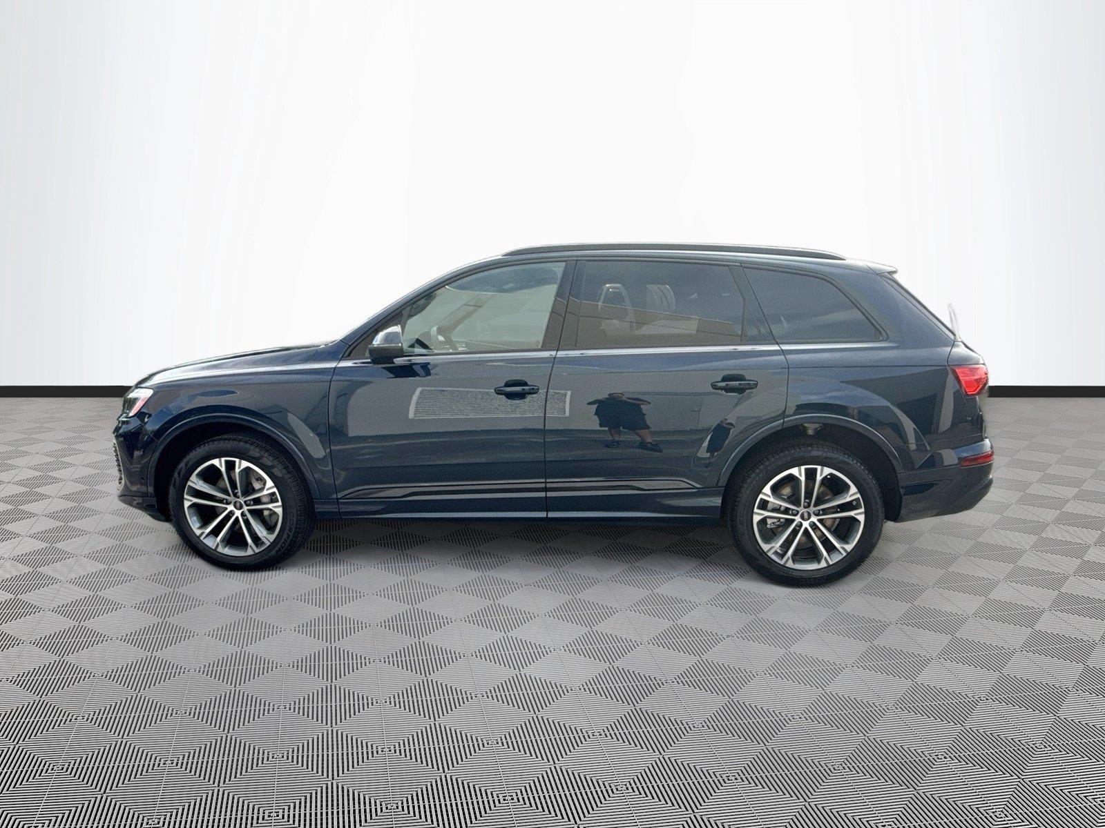 2026 Audi Q7 Premium Plus
