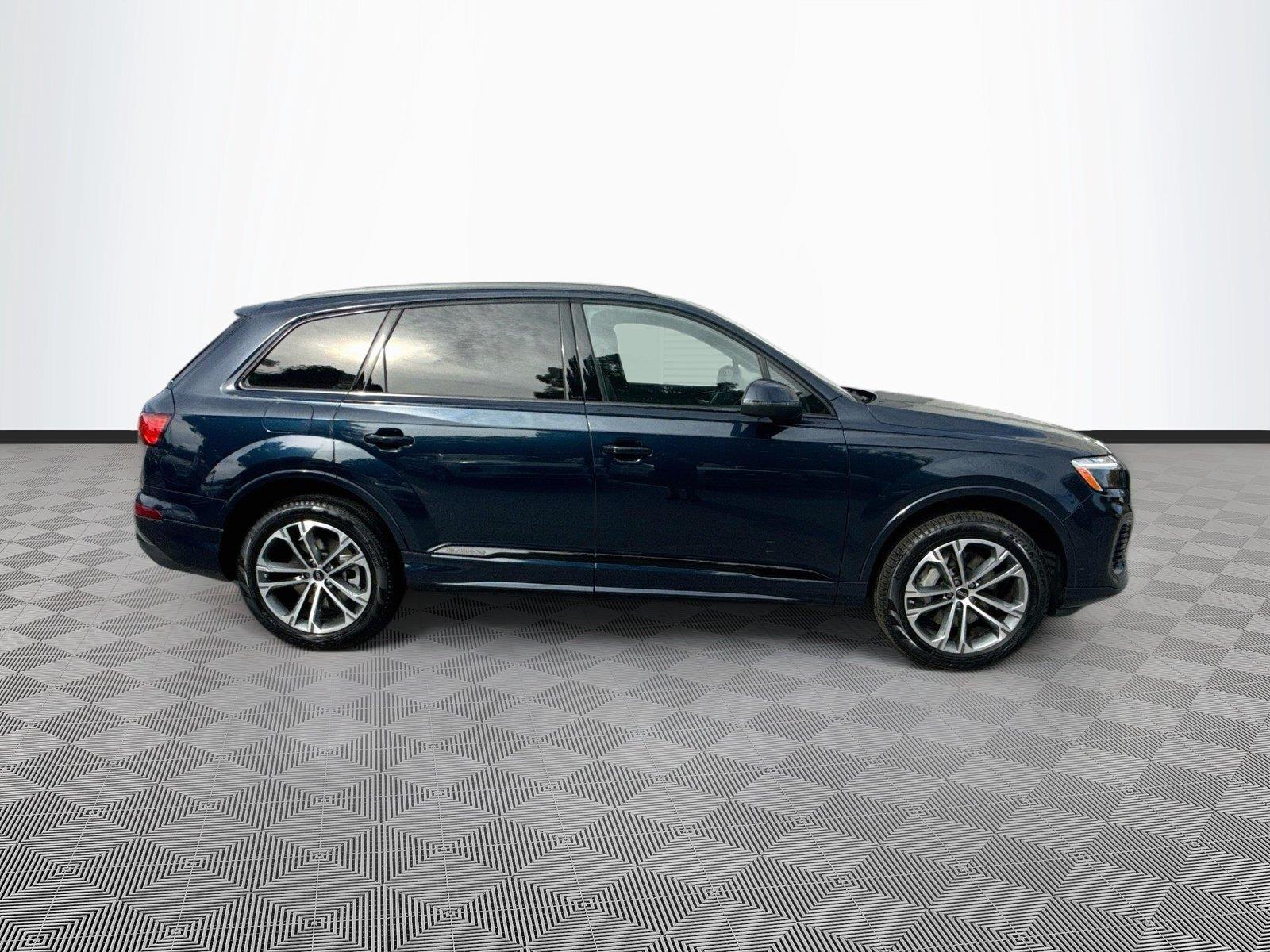 2026 Audi Q7 Premium Plus