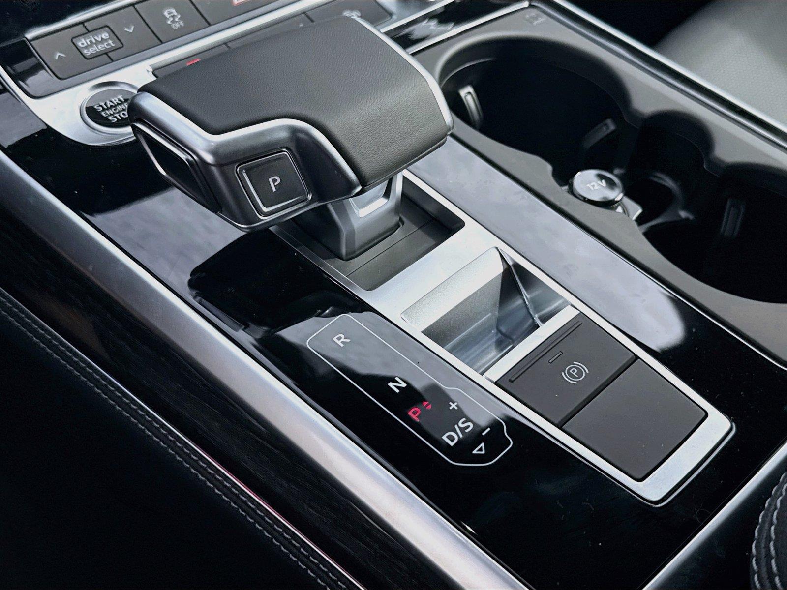 2026 Audi Q7 Premium Plus