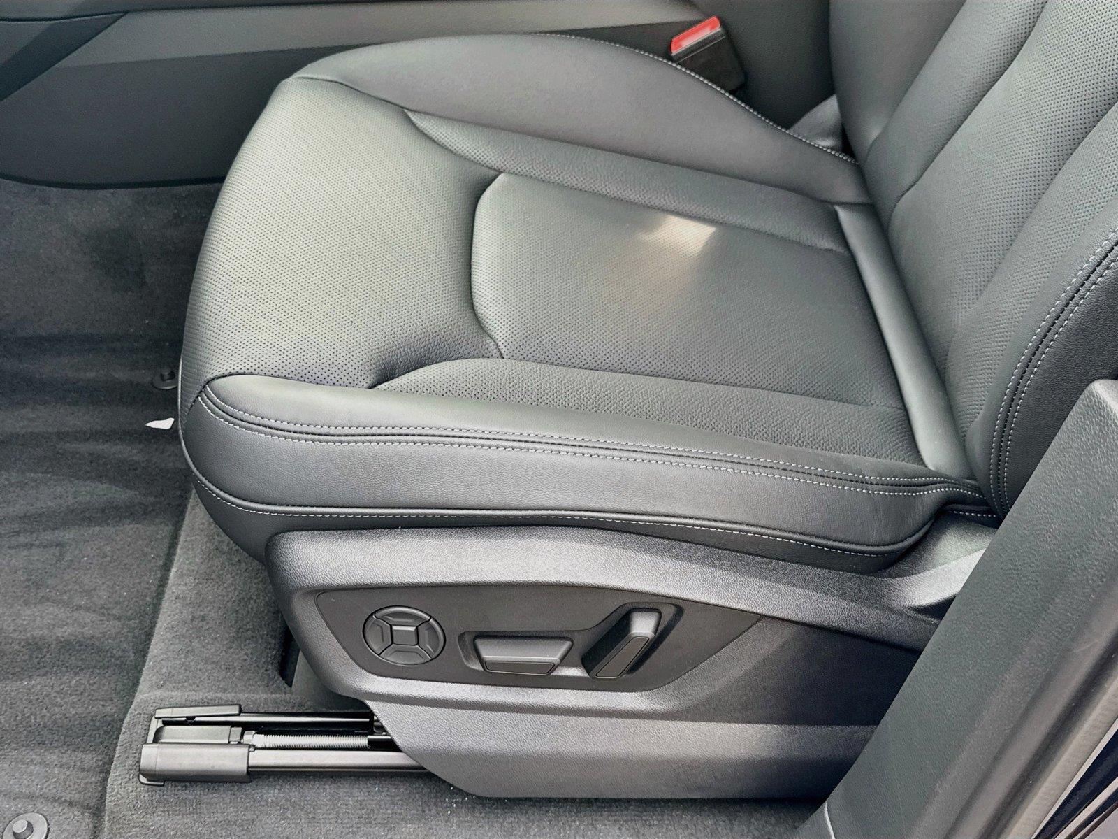 2026 Audi Q7 Premium Plus