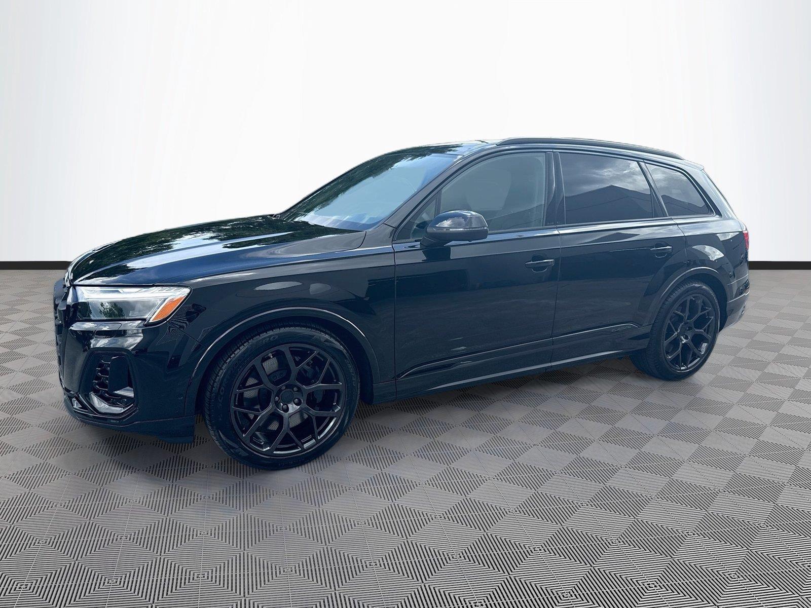 2026 Audi SQ7 Premium Plus