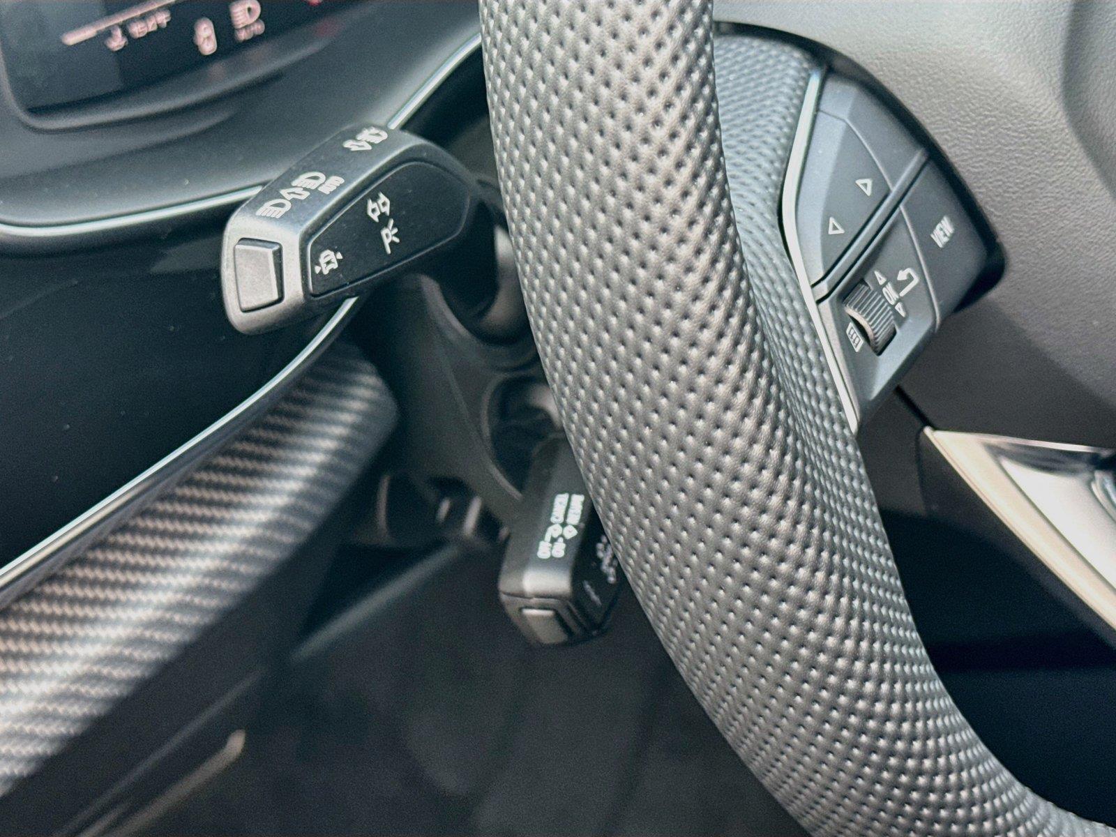 2026 Audi SQ7 Premium Plus