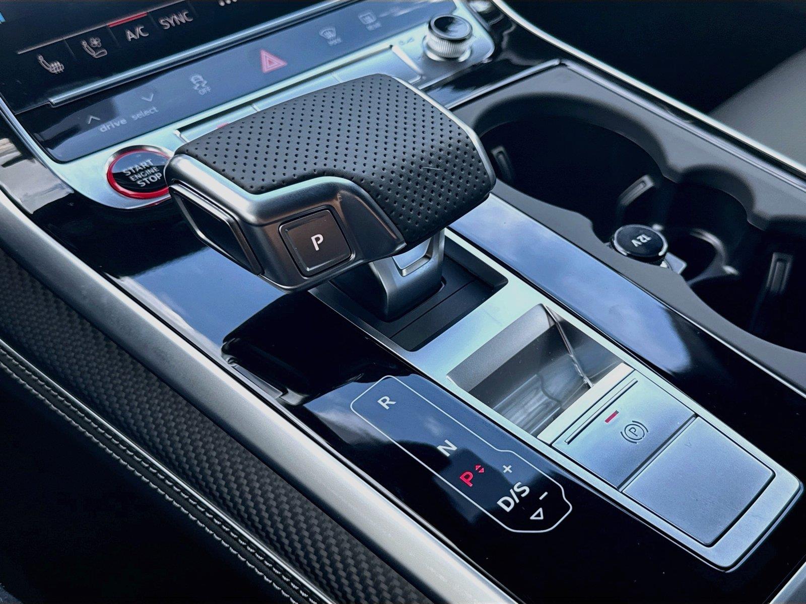 2026 Audi SQ7 Premium Plus