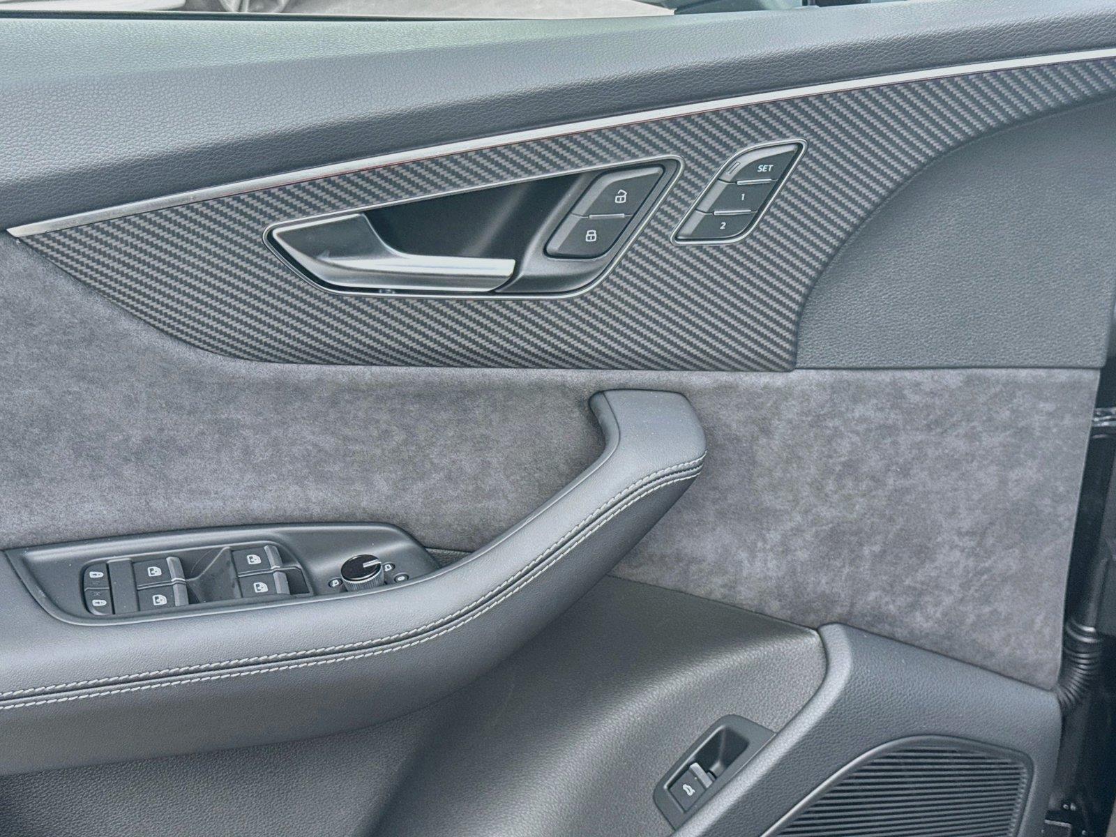 2026 Audi SQ7 Premium Plus