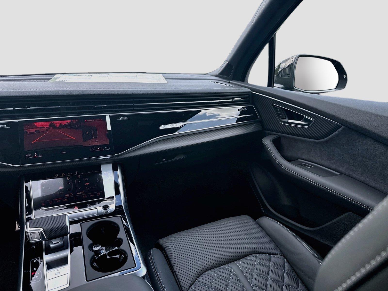 2026 Audi SQ7 Premium Plus