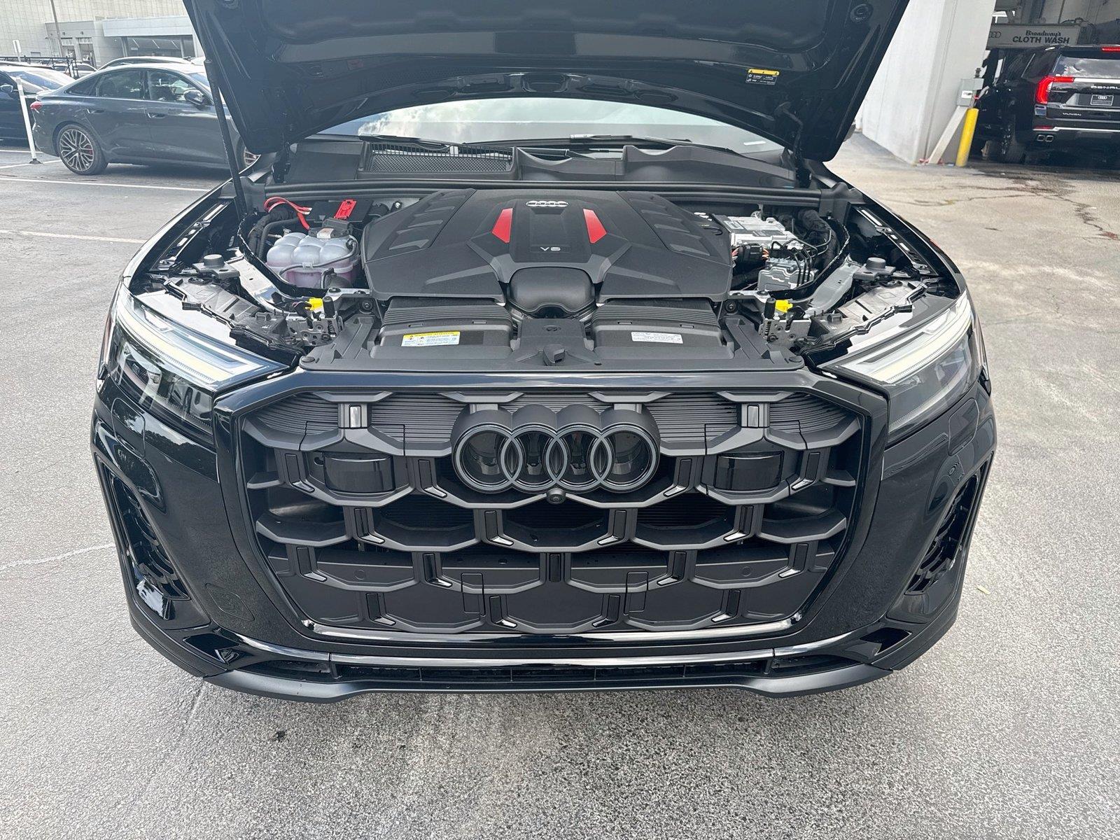 2026 Audi SQ7 Premium Plus