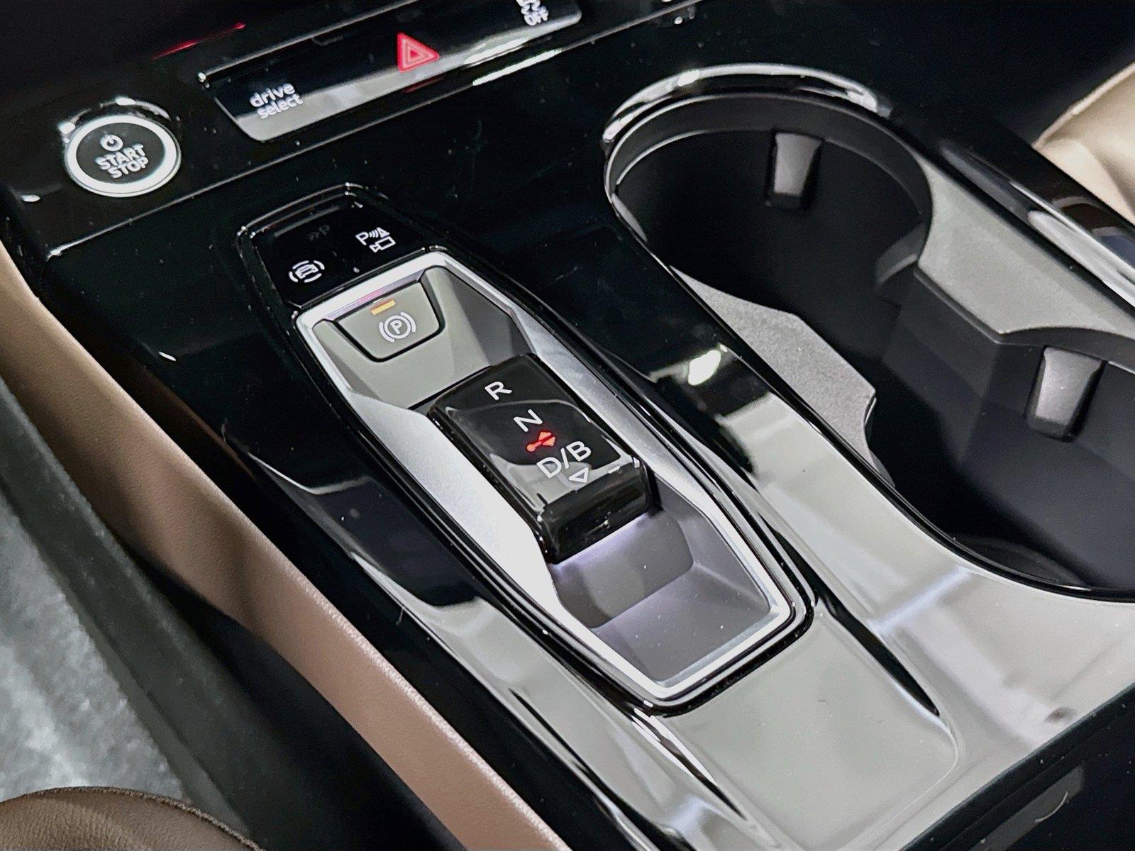 2027 AUDI Q6 E-TRON PREMI