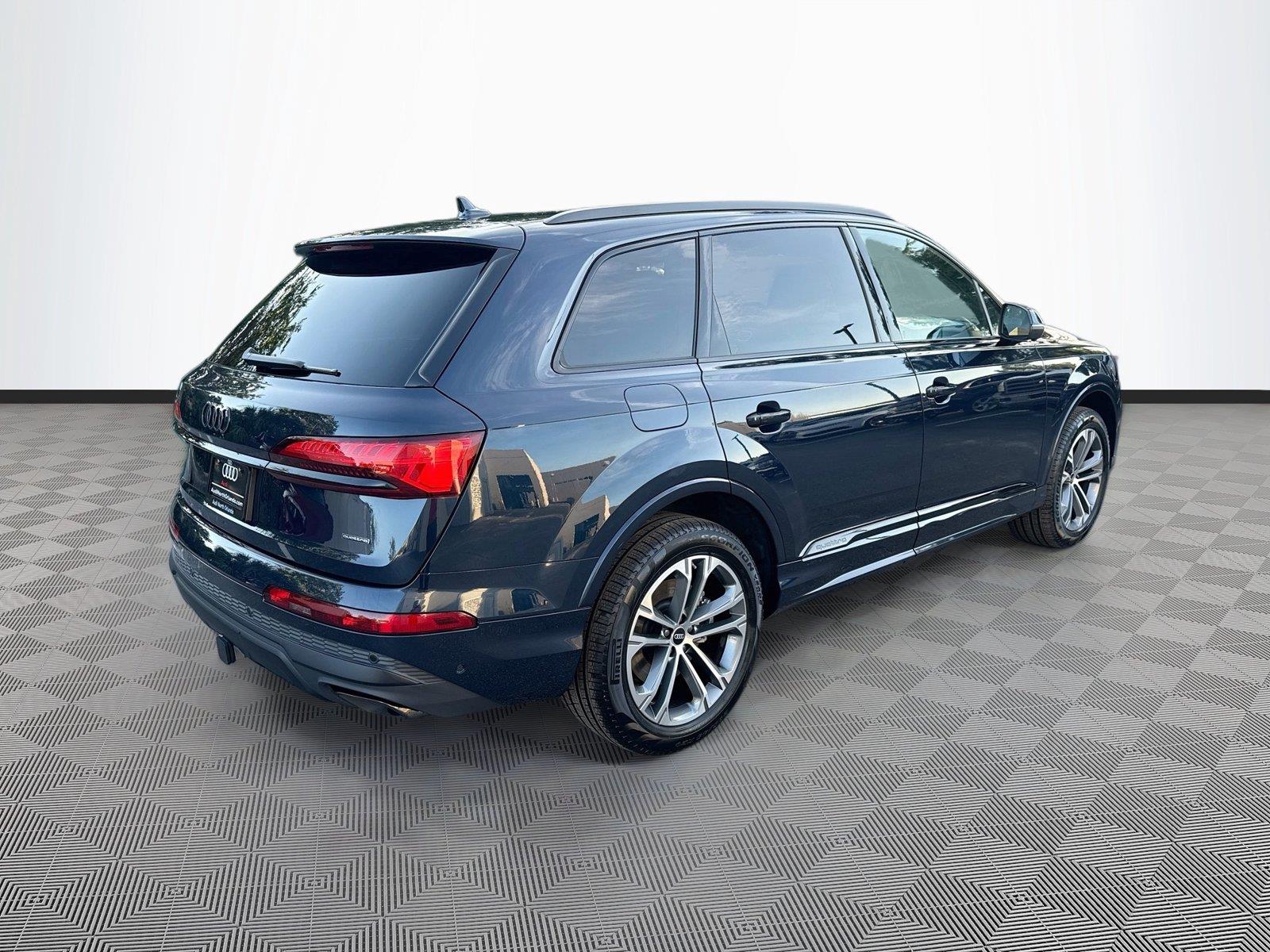 2026 Audi Q7 Premium Plus