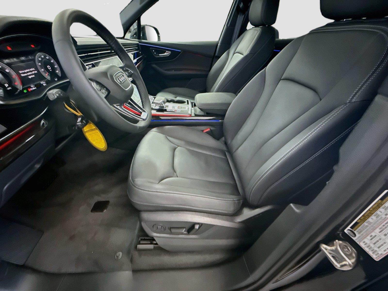 2026 Audi Q7 Premium