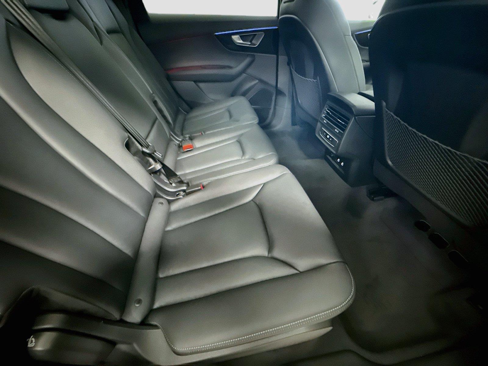 2026 Audi Q7 Premium