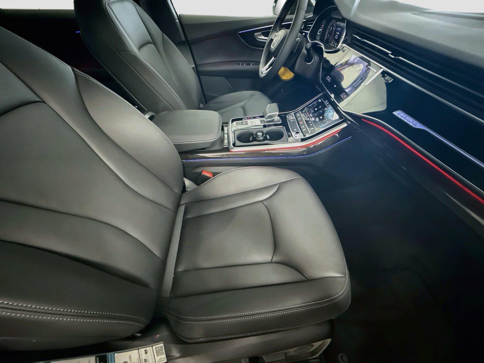 2026 Audi Q7 Premium