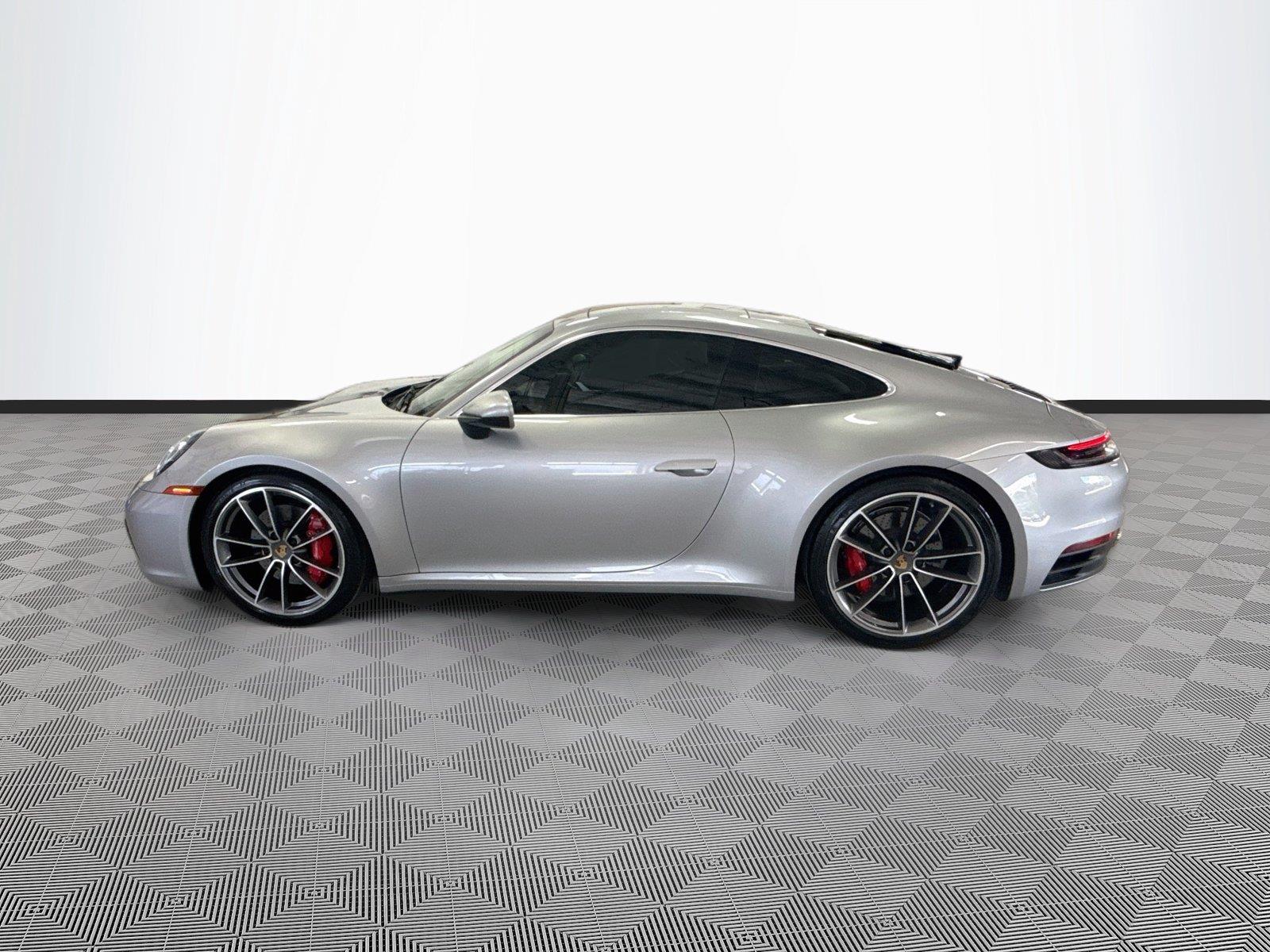 2020 PORSCHE 911