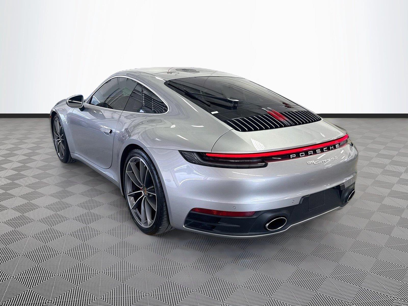 2020 PORSCHE 911