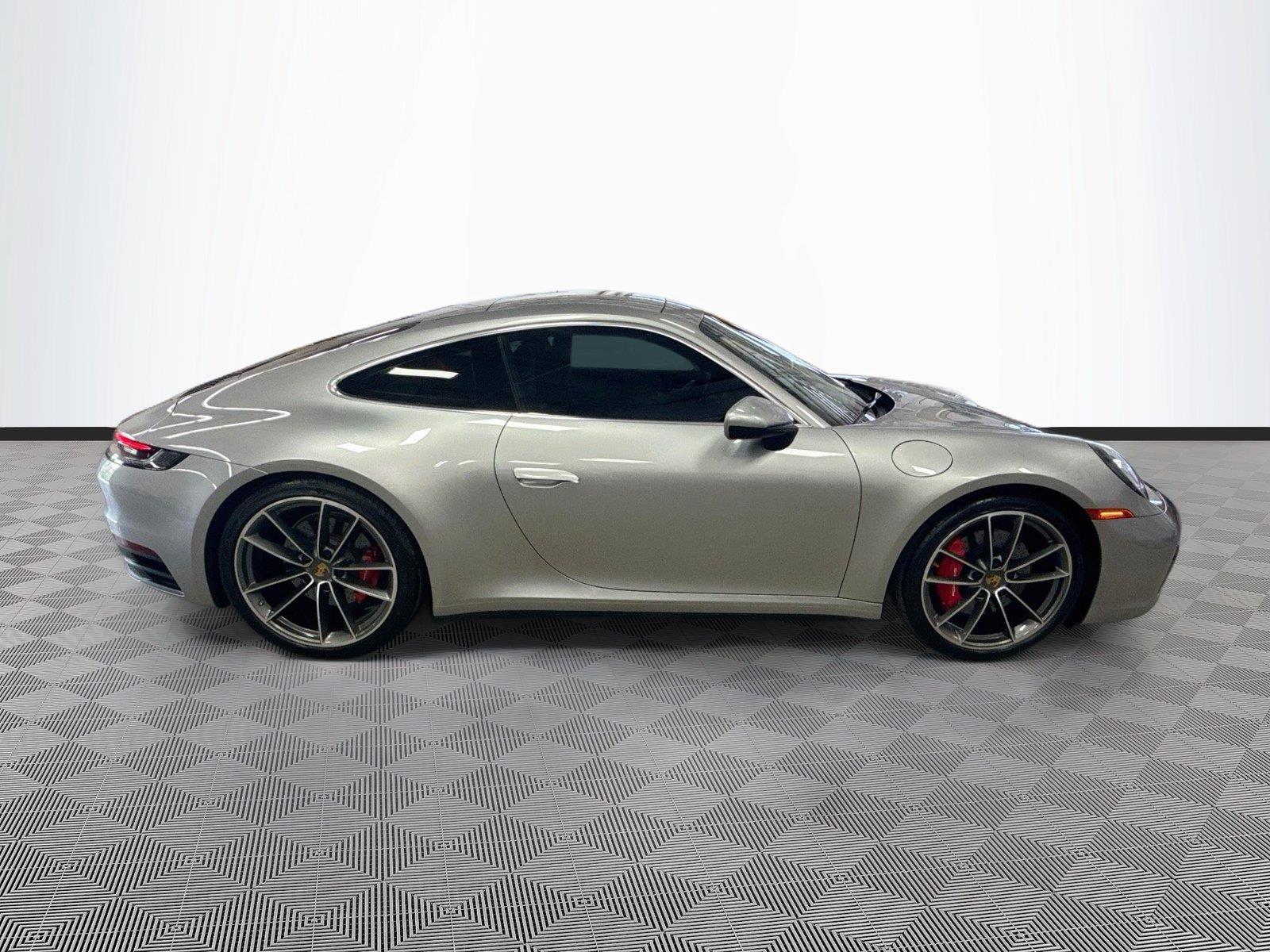 2020 PORSCHE 911